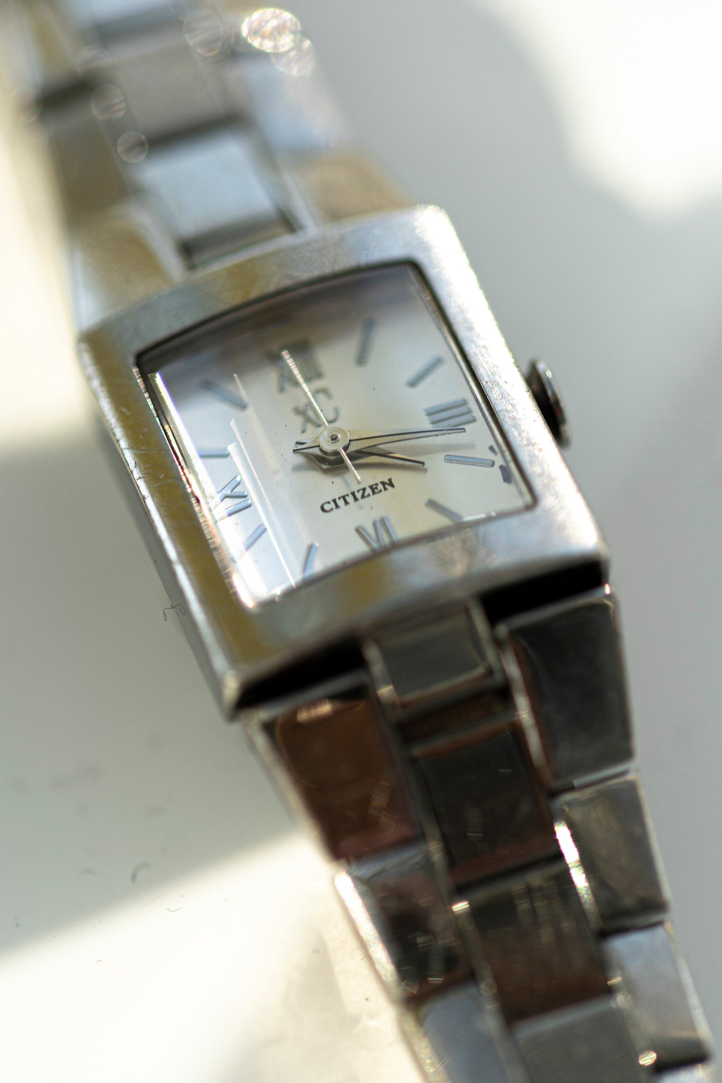 CITIZEN STEEL JAPAN QUARTZ PRELOVED WATCH