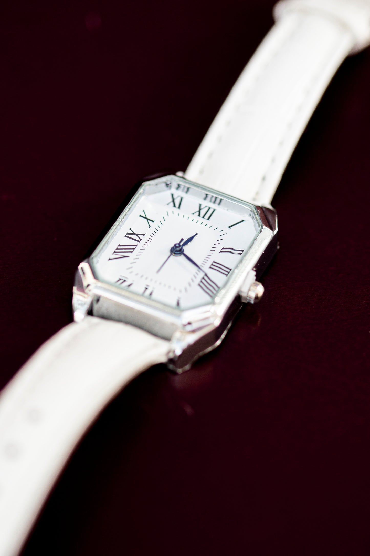 STEEL QUARTZ FASHION WATCH