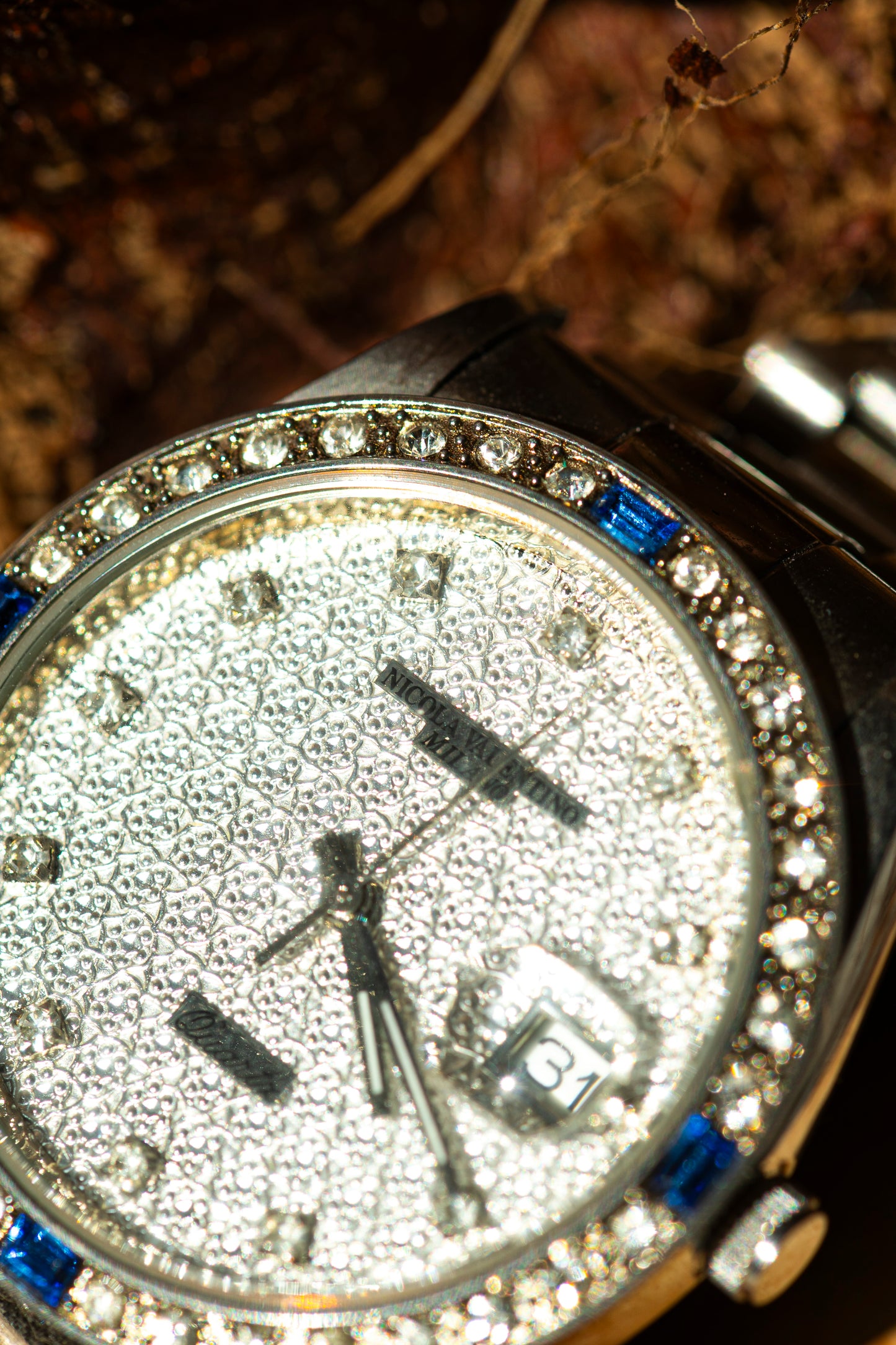 NICOLA VALENTINO SWAROVSKI CRYSTALS QUARTZ JAPAN PRELOVED WATCH