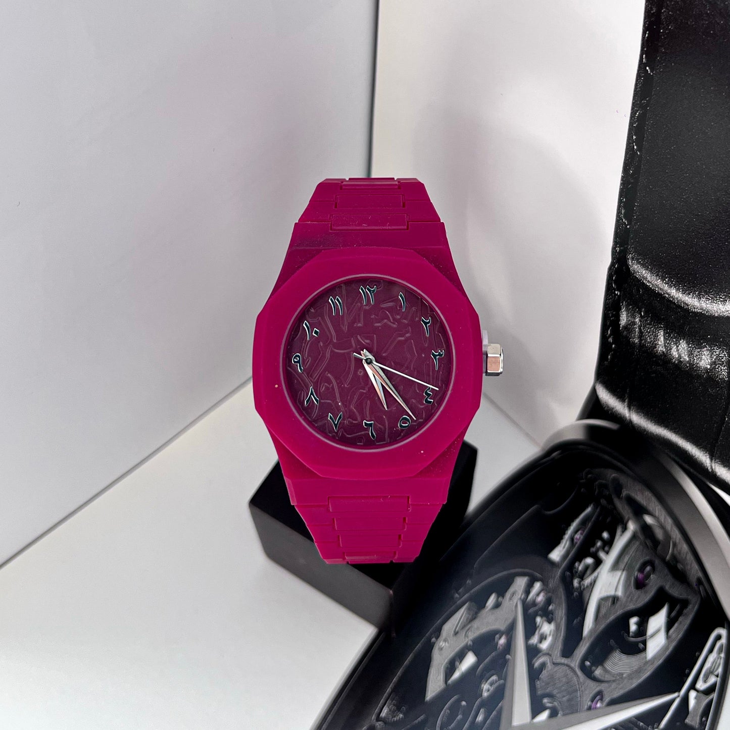 HOT PINK ARABIC DIAL QUARTZ FASHION WATCH