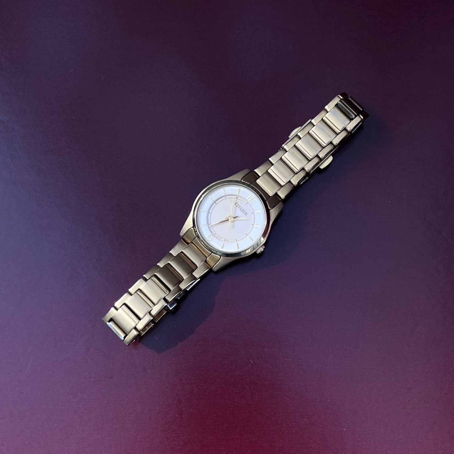 CITIZEN 2000S GOLD-TONE QUARTZ GOLD-TONE DIAL GOLD-TONE BRACELET WATCH