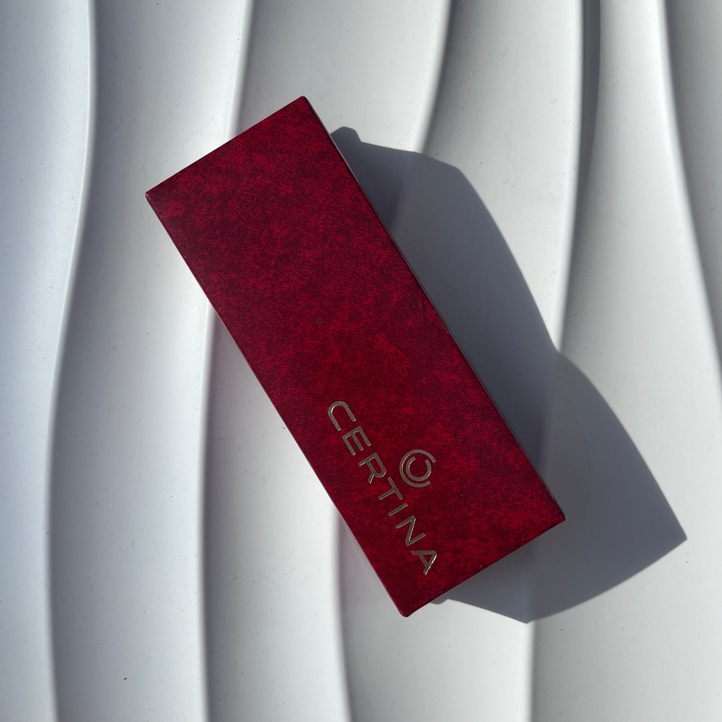 CERTINA VINTAGE WATCH BOX PRESENTATION CASE RED MARBLE FINISH