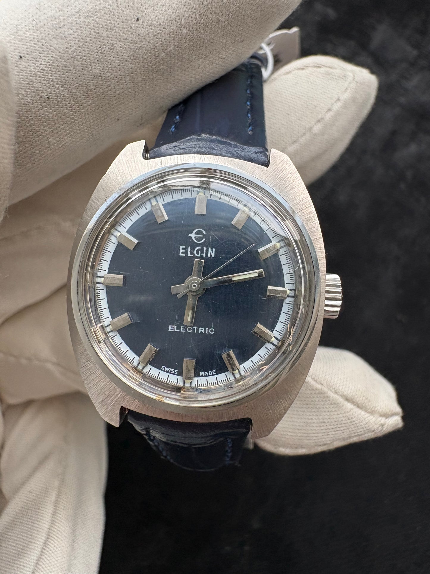 ELGIN LADIES VINTAGE 1970s ELECTRIC QUARTZ SWISS PRE-OWNED WATCH