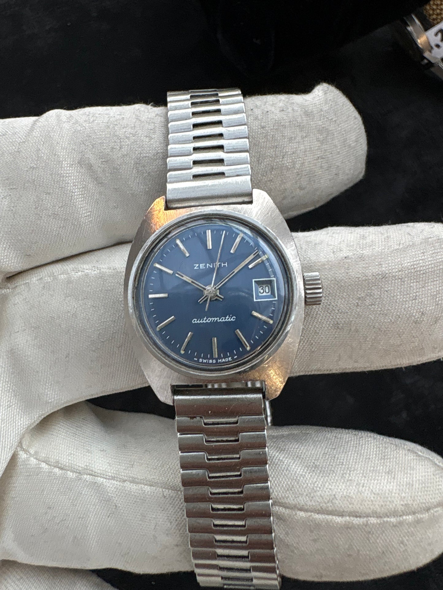 ZENITH AUTOMATIC LADIES VINTAGE 1970s PREOWNED SWISS WATCH