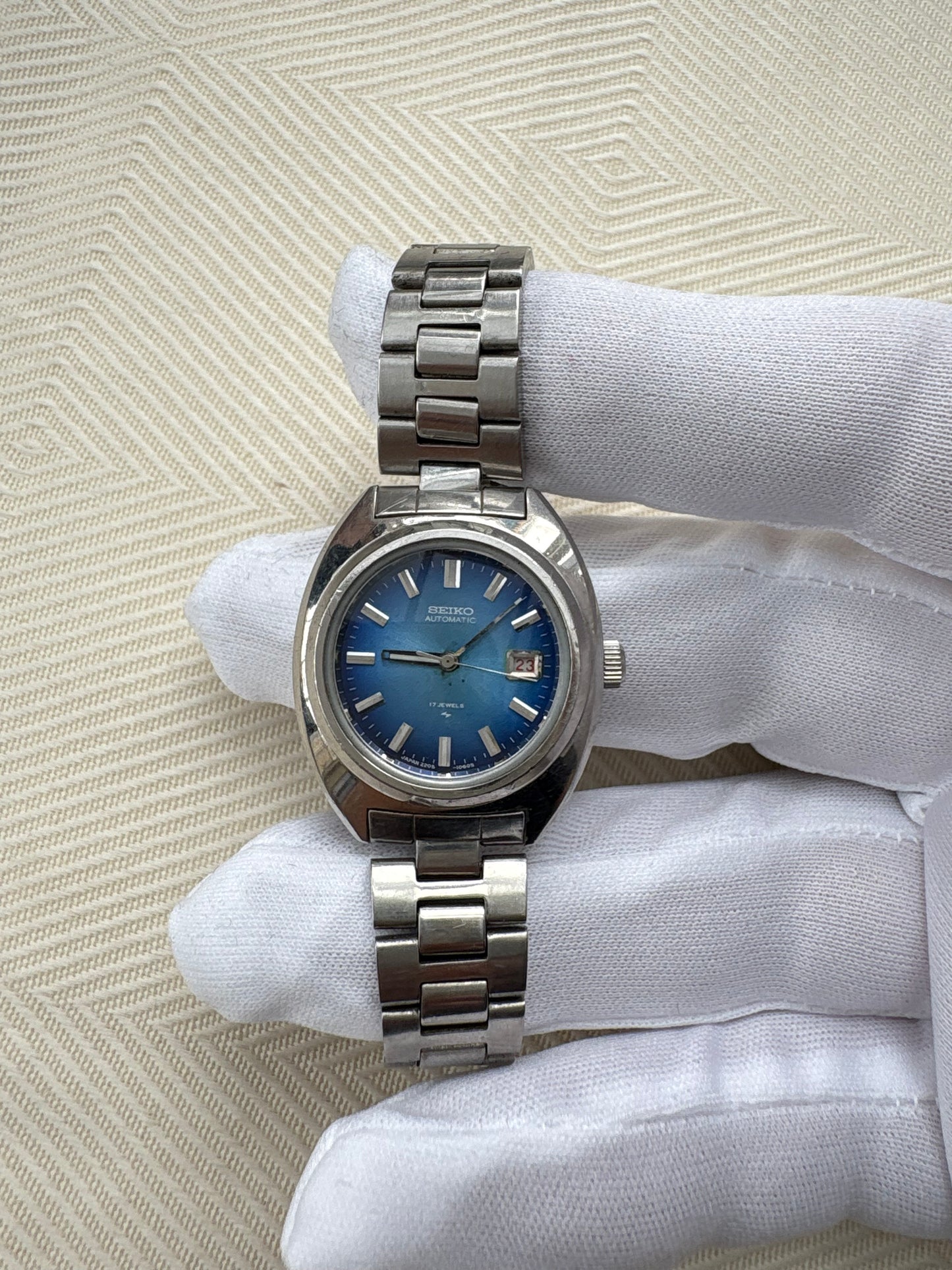SEIKO AUTOMATIC LADIES VINTAGE 1970s PREOWNED JAPAN WATCH