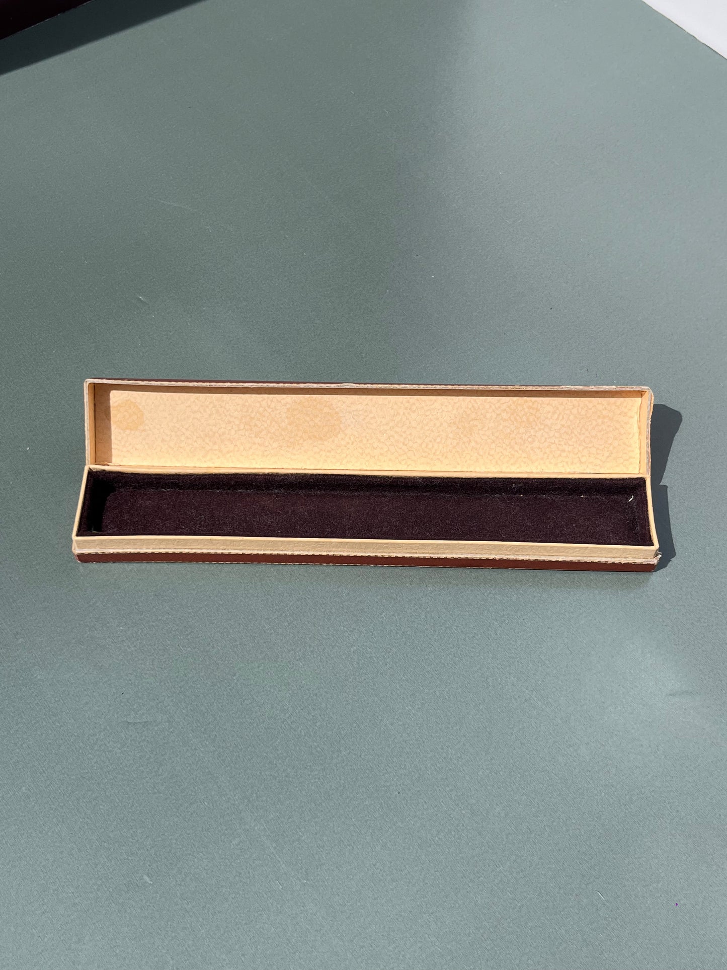 BOX