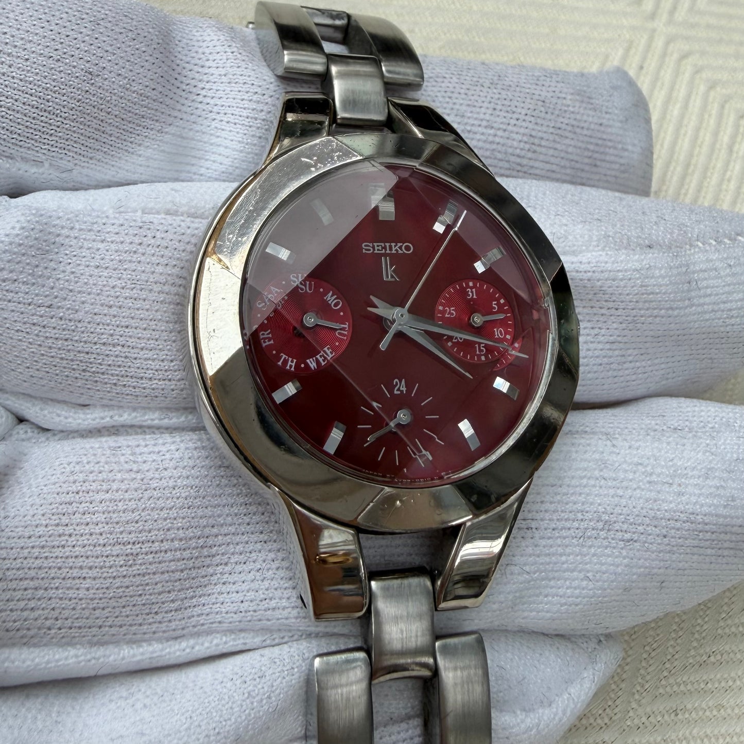 SEIKO LK LADIES DAY DATE NEOVINTAGE 2000s QUARTZ JAPAN PREOWNED WATCH IN