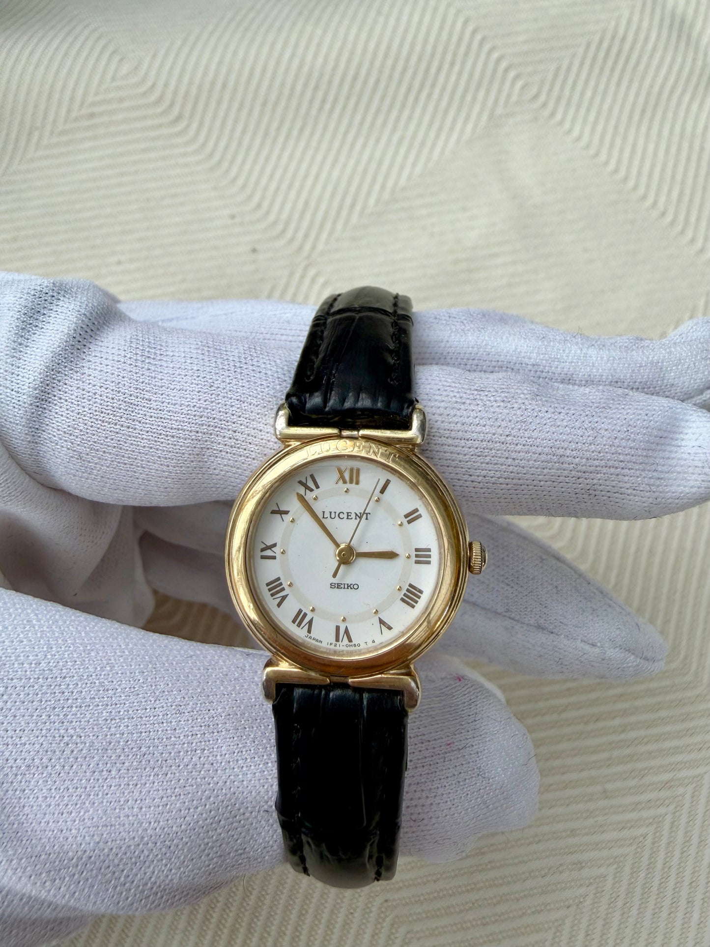 SEIKO LUCENT LADIES NEOVINTAGE 1990s QUARTZ JAPAN PREOWNED WATCH