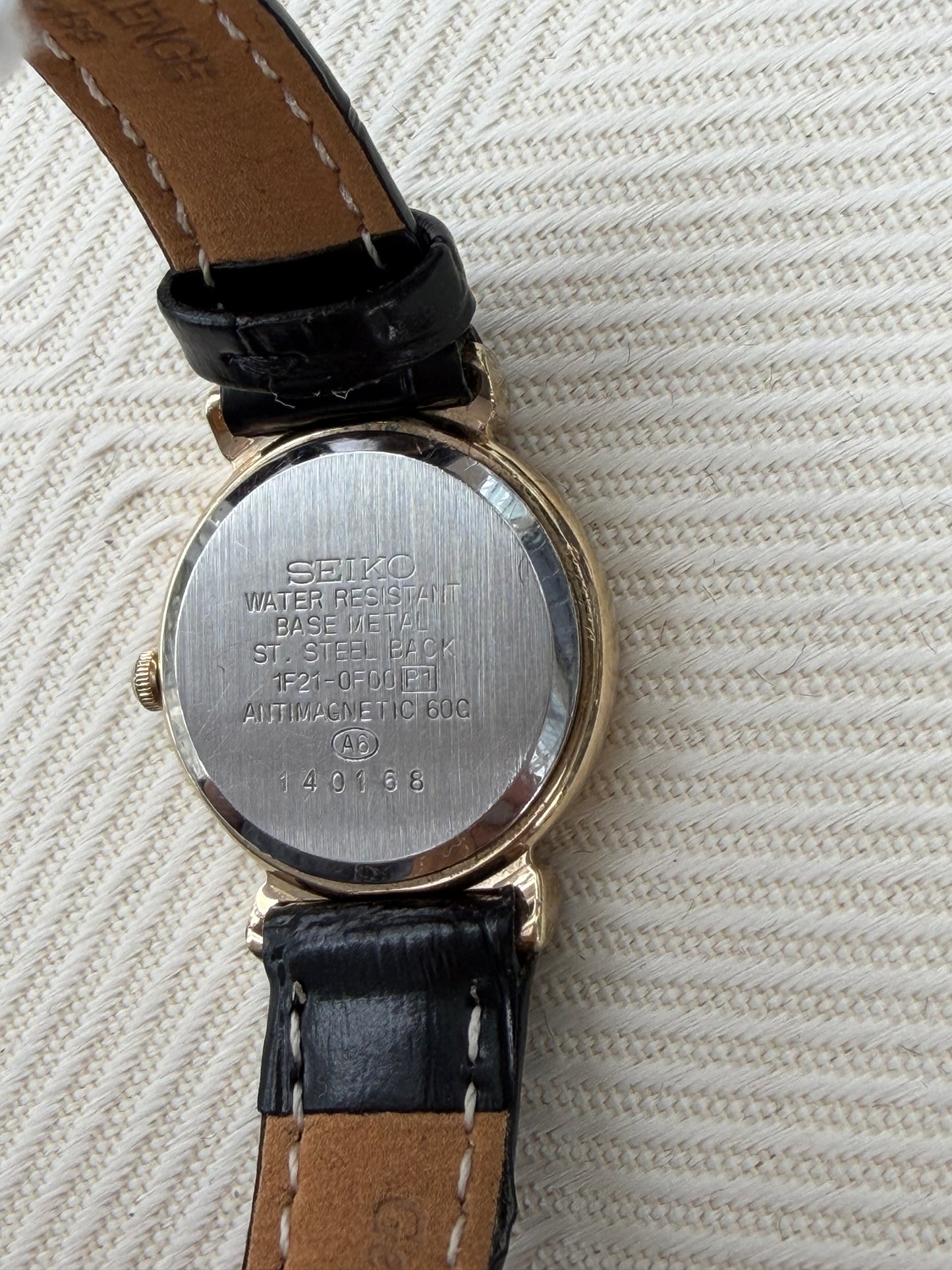 SEIKO LUCENT LADIES NEOVINTAGE 1990s QUARTZ JAPAN PREOWNED WATCH