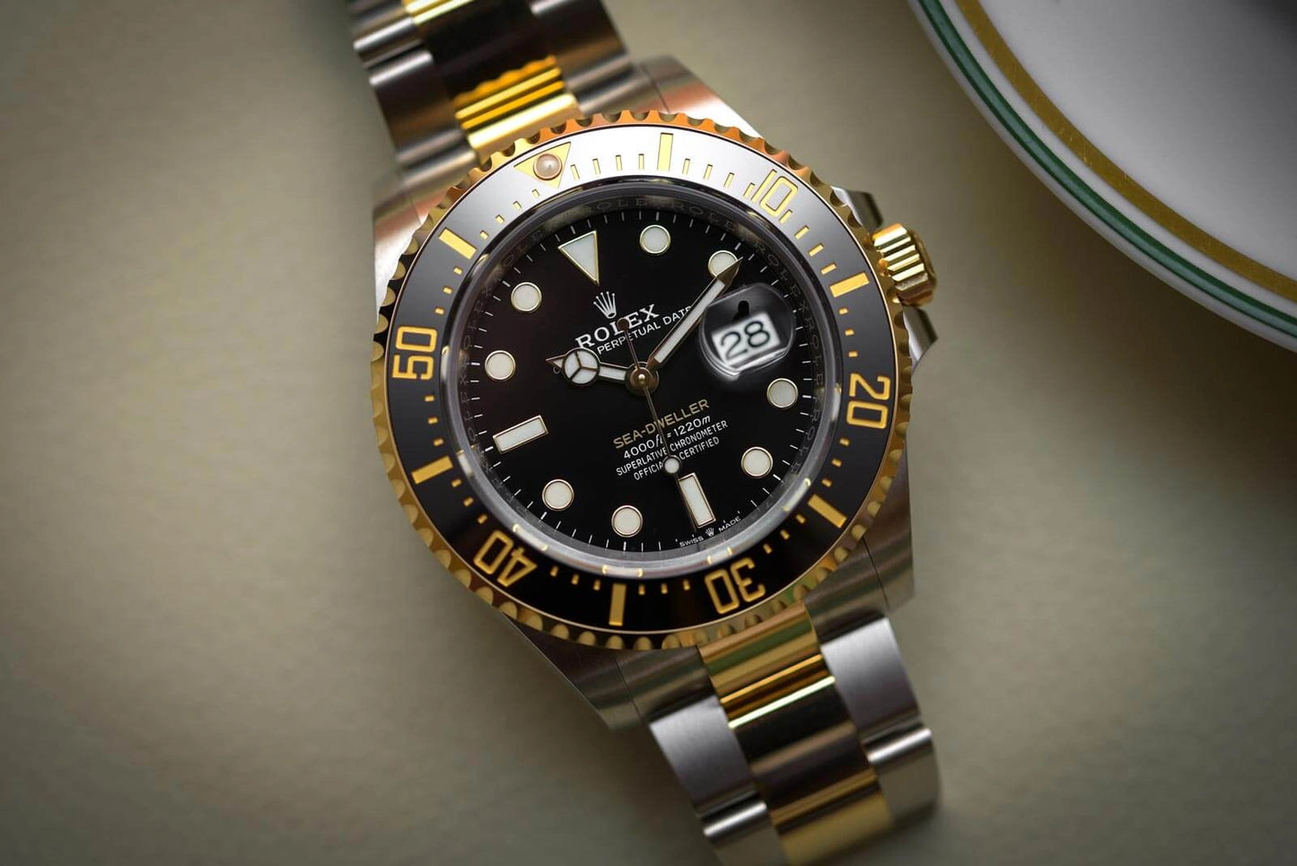 ROLEX SEA-DWELLER OYSTER AUTOMATIC YEAR:AUGUST 2024 FULL-SET SWISS