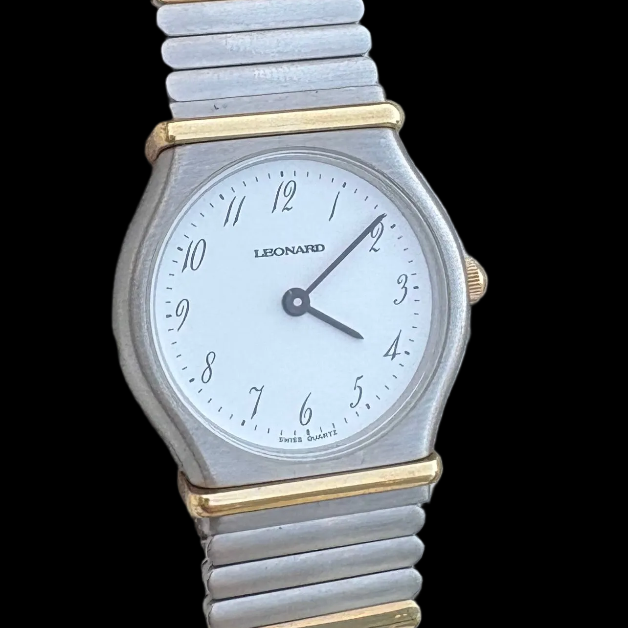 LEONARD SWISS QUARTZ NEVER USED VINTAGE PRE-OWNED WATCH