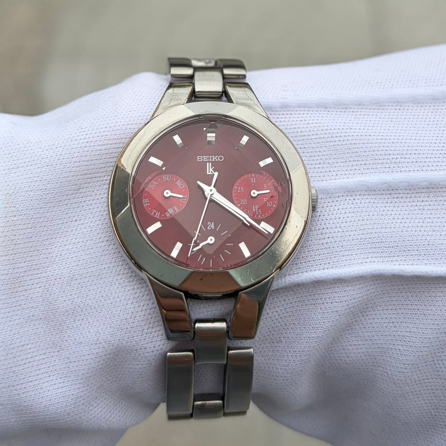SEIKO LK LADIES DAY DATE NEOVINTAGE 2000s QUARTZ JAPAN PREOWNED WATCH IN