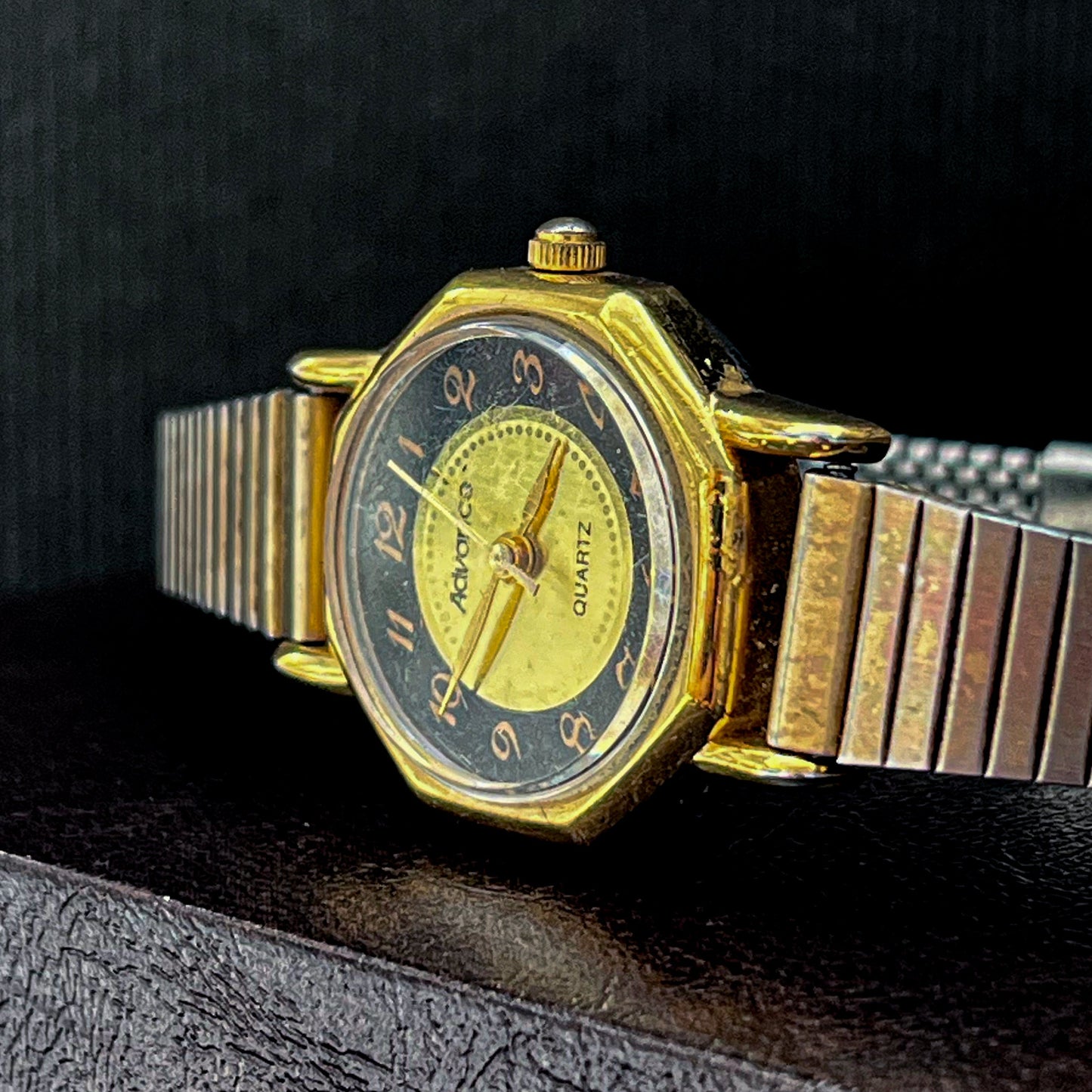 ADVANCE GOLD PLATED JAPAN QUARTZ PRELOVED WATCH