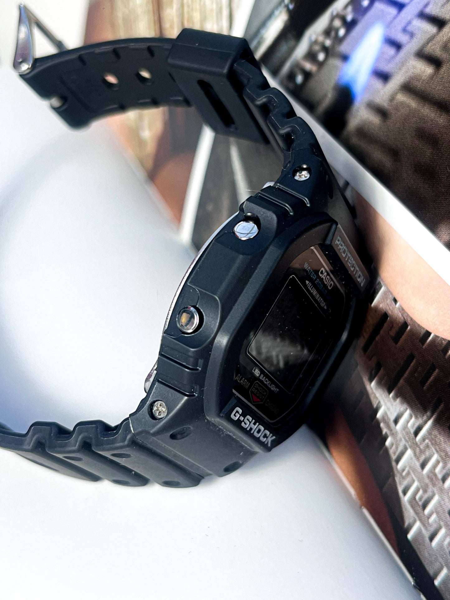 CASIO G-SHOCK DW-5600UE BLACK DIGITAL JAPAN QUARTZ WATCH