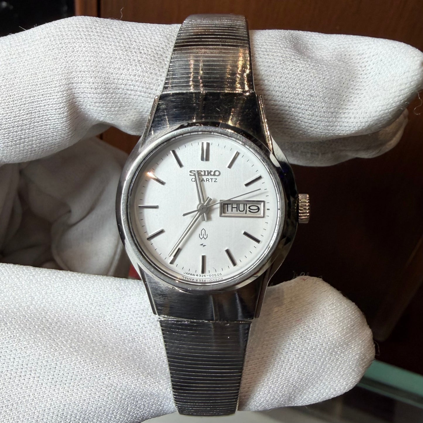 SEIKO SQ LADIES QUARTZ NEOVINTAGE 1990s PREOWNED WATCH JAPAN