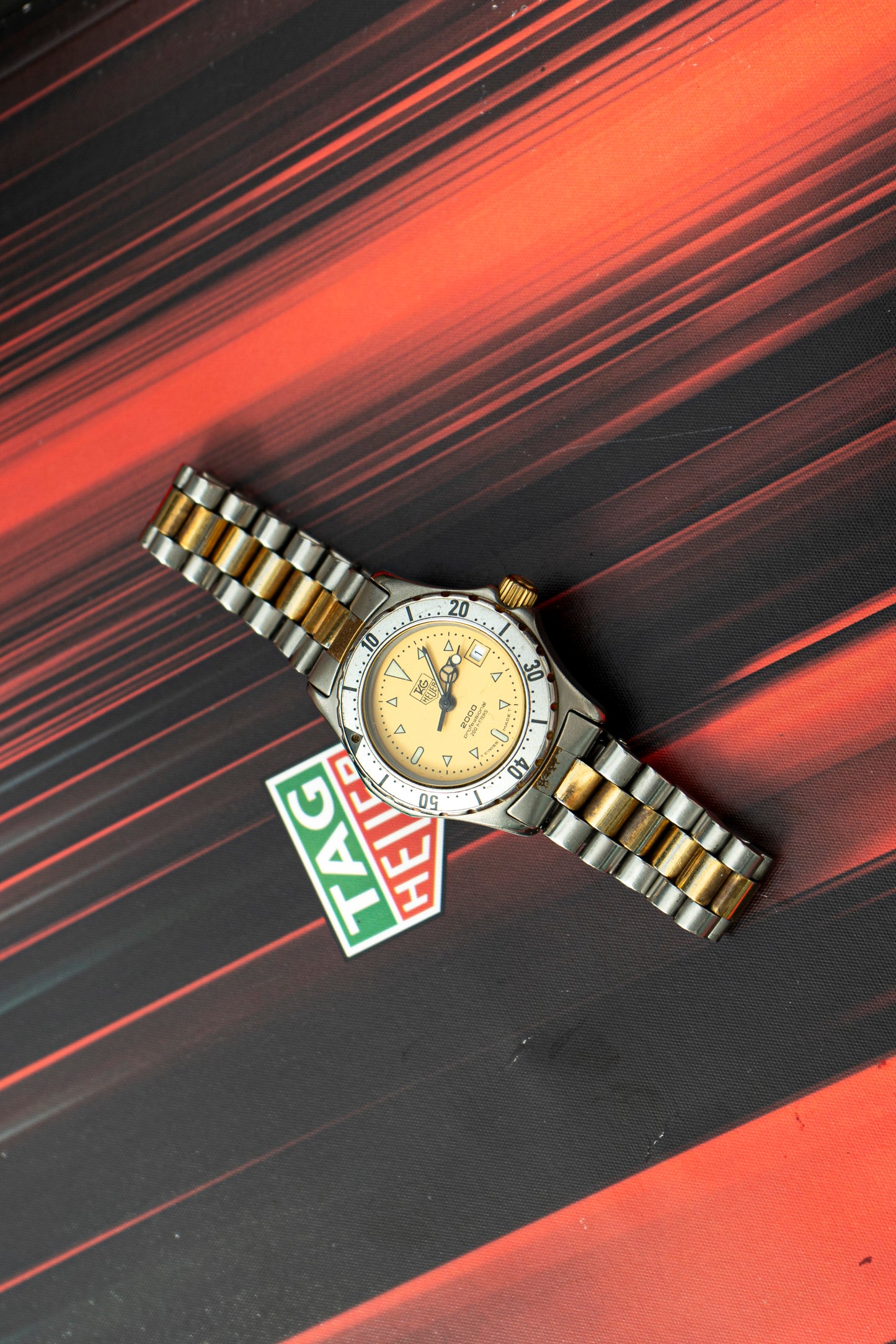 TAG HEUER 2000 TWO-TONE STEEL QUARTZ SWISS PRELOVED WATCH