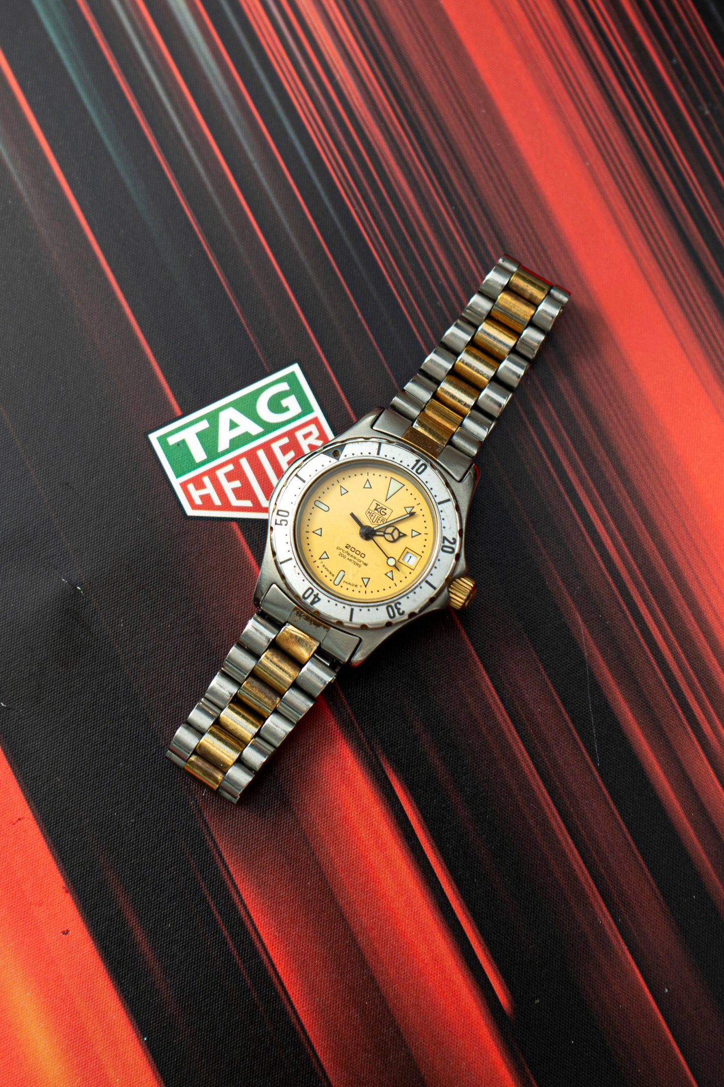 TAG HEUER 2000 TWO-TONE STEEL QUARTZ SWISS PRELOVED WATCH