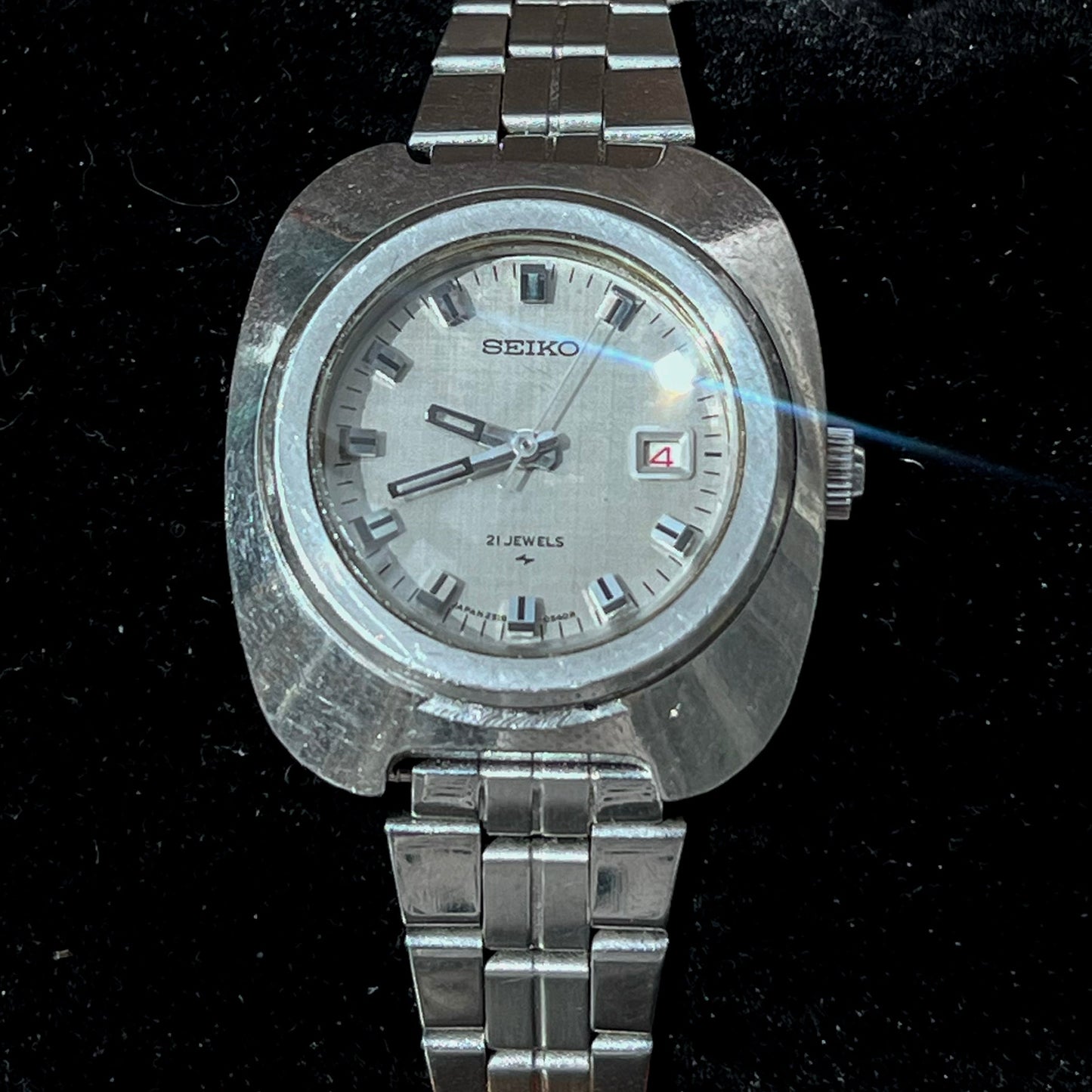 SEIKO MANUAL WINDING PRELOVED WATCH