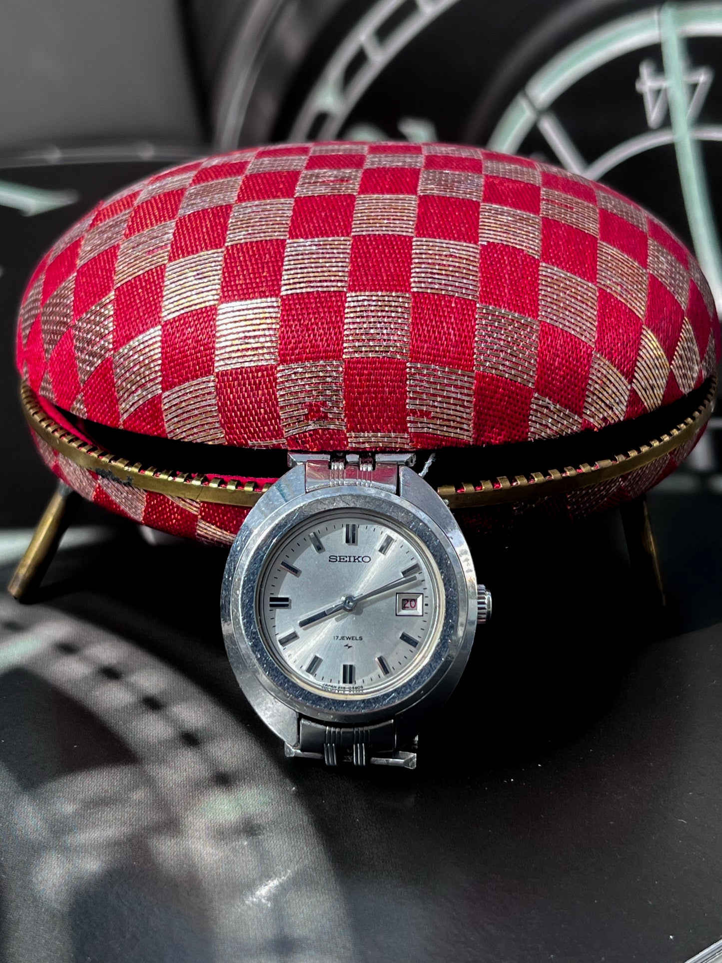 SEIKO MANUAL WINDING PRELOVED WATCH
