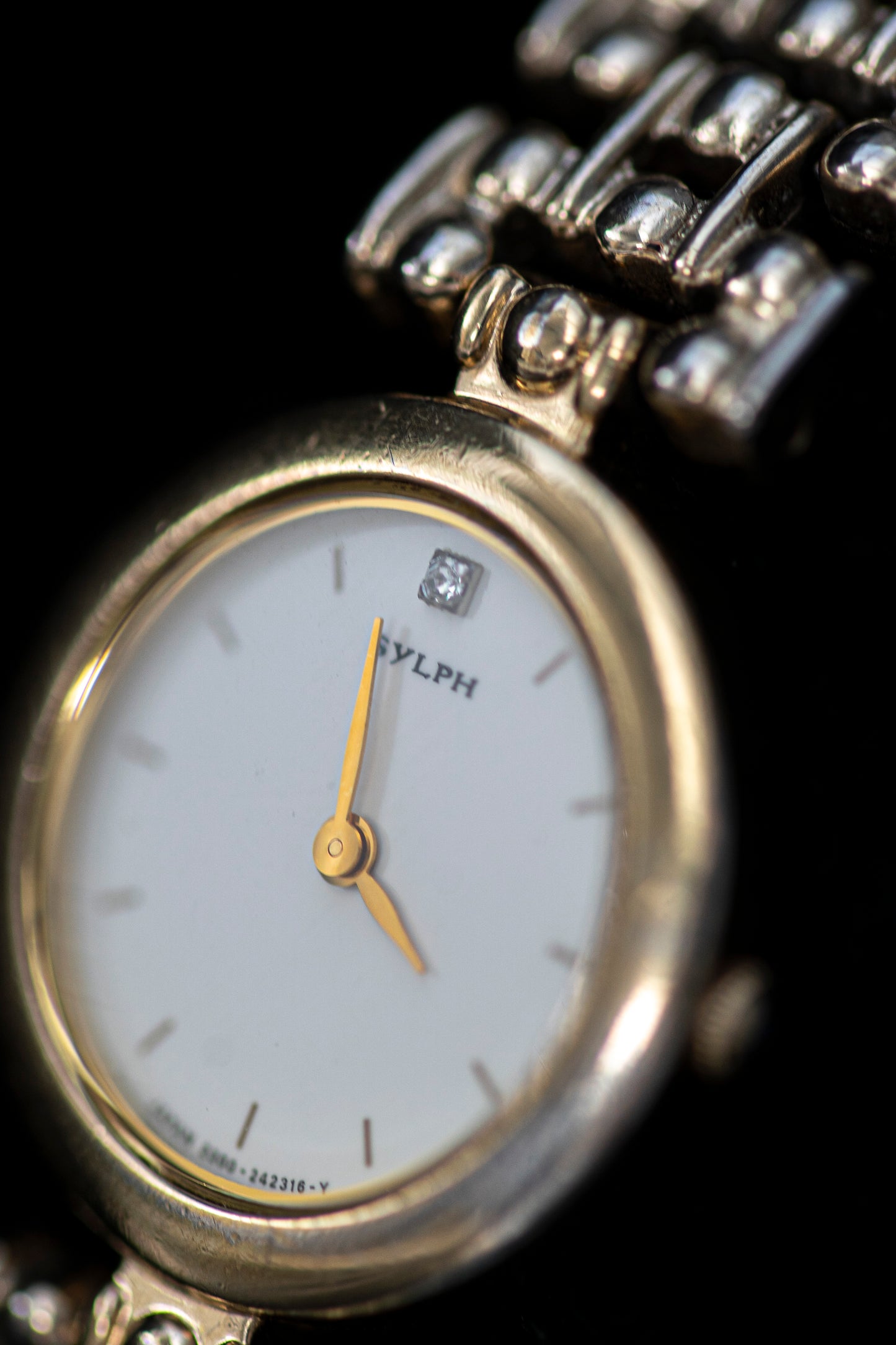 SYLPH GOLD PLATED JAPAN QUARTZ PRELOVED WATCH