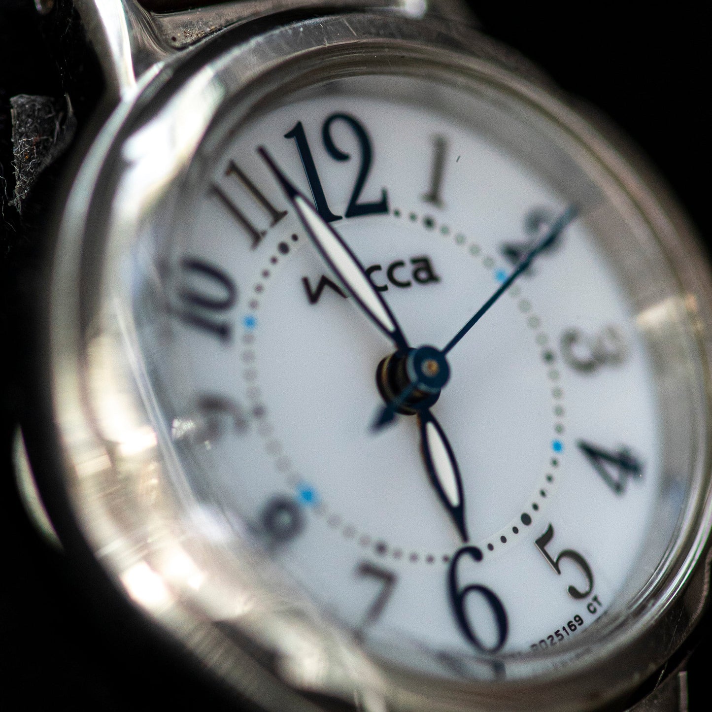 WICCA STEEL JAPAN QUARTZ PRELOVED WATCH