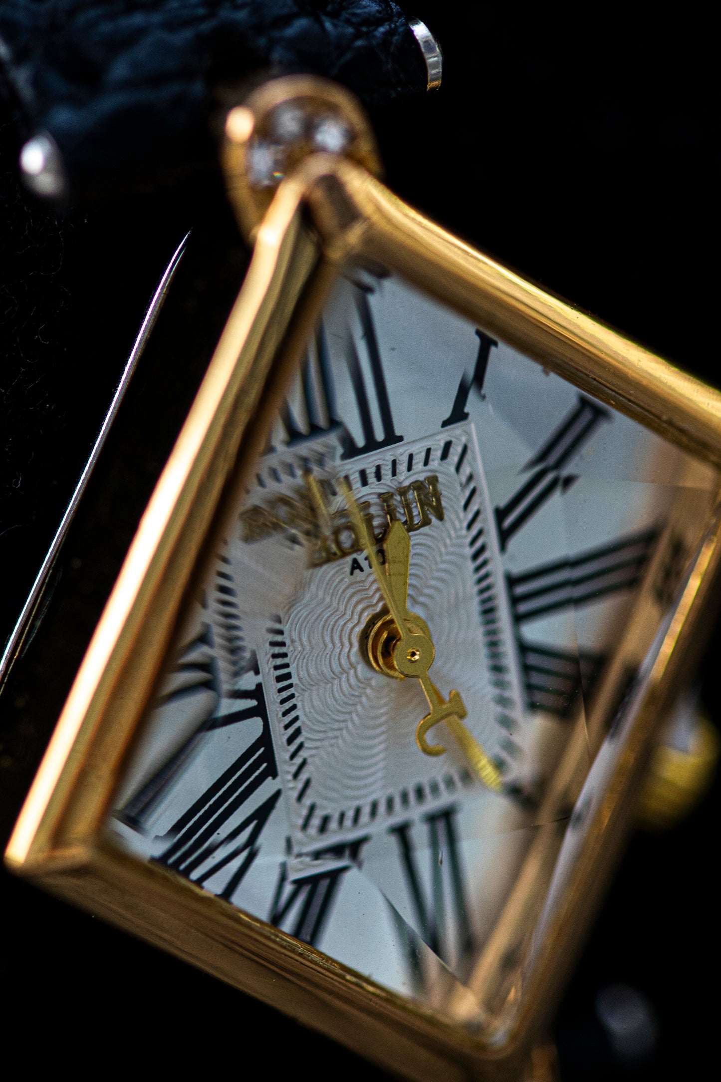 VINTAGE SQUARE ROMAN DIAL GOLD WATCH BLACK STRAP