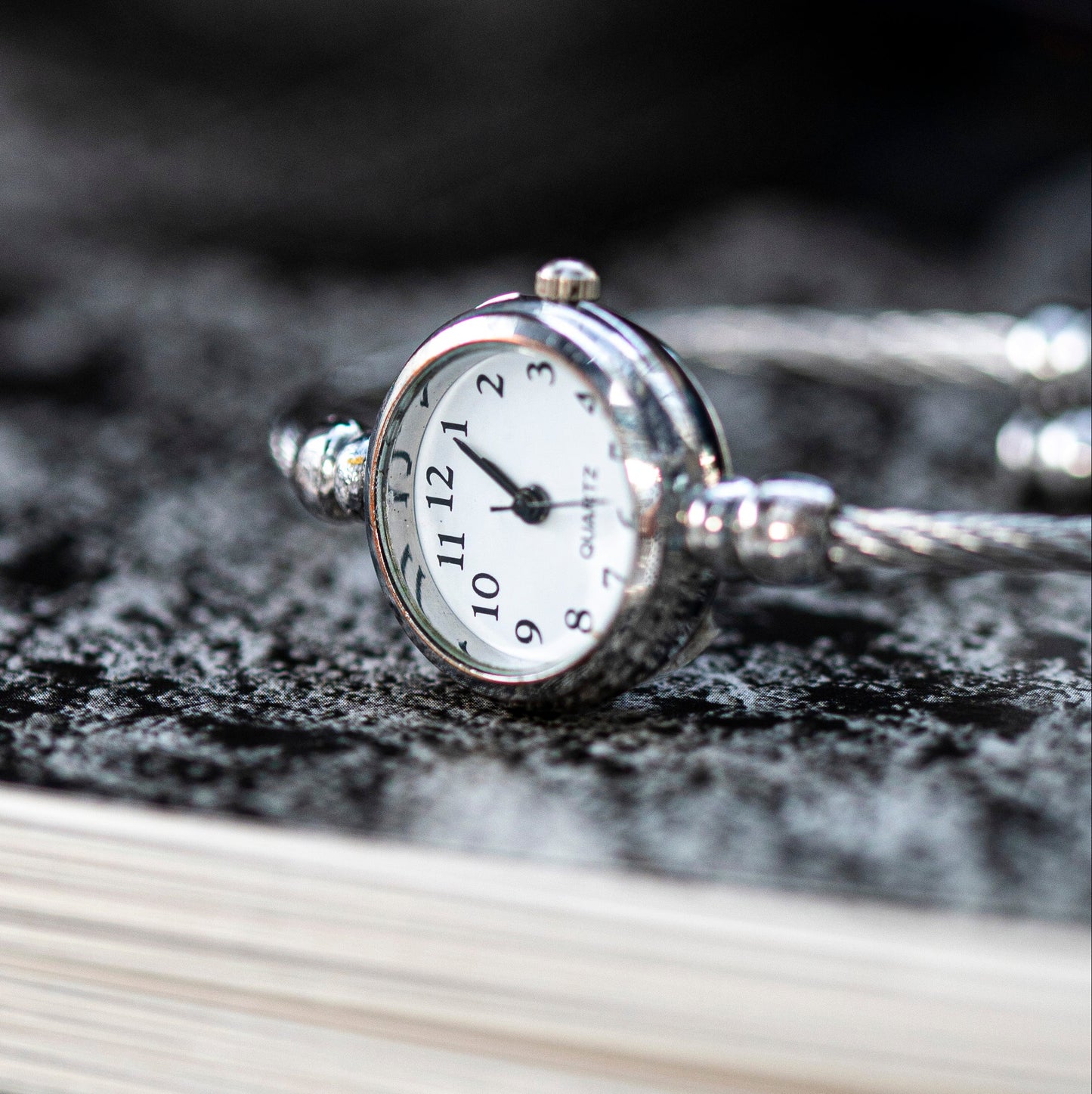 FASHION BRACELET WATCH QUARTZ LADIES CHINESE