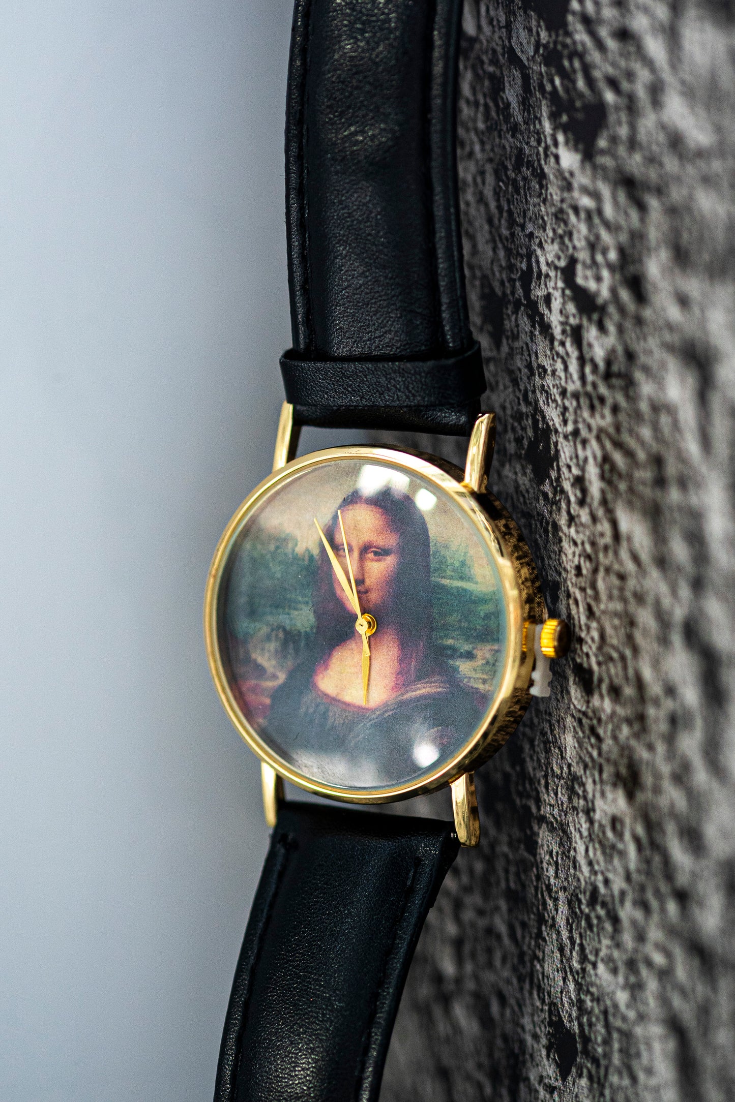 MONA LISA GOLD PLATED QUARTZ PRELOVED WATCH