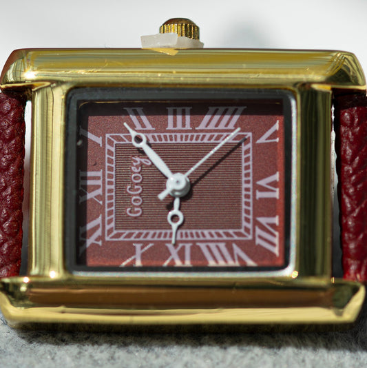 GOGOEY GOLD PLATED QUARTZ BRAND NEW FASHION WATCH