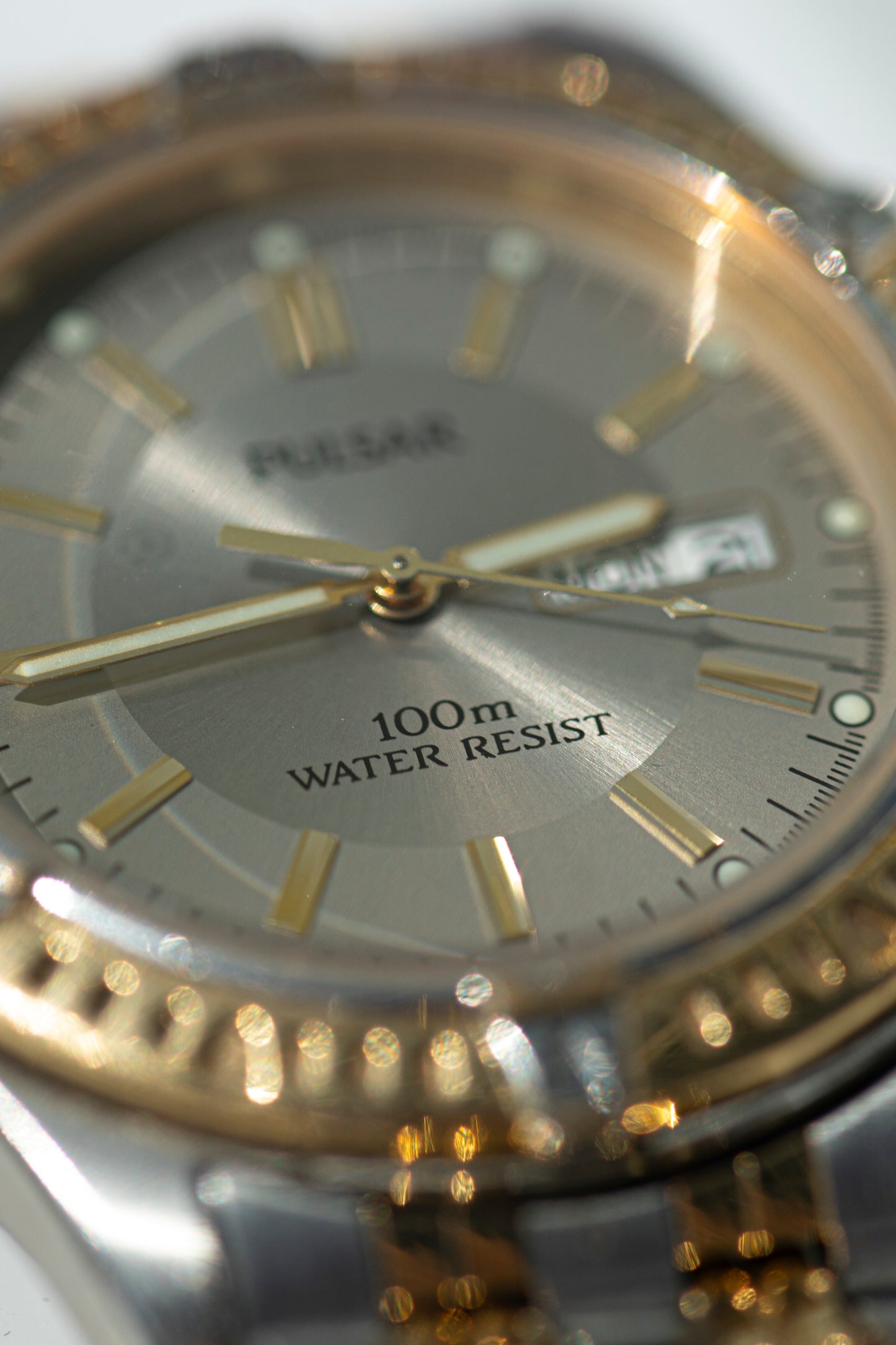 PULSAR TWO TONE STEEL QUARTZ JAPAN PRELOVED WATCH