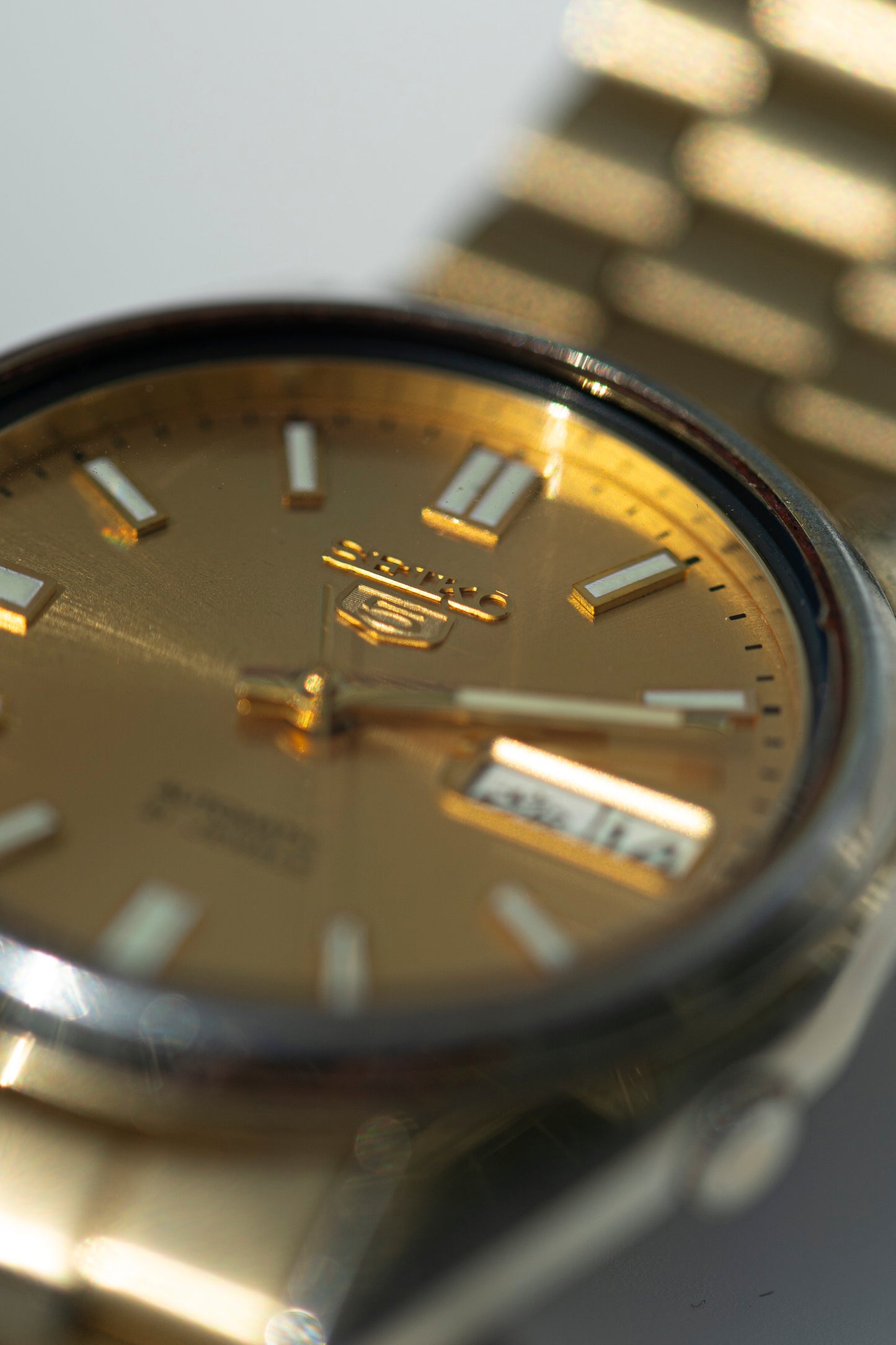 SEIKO TWO-TONE STEEL QUARTZ JAPAN PRELOVED WATCH