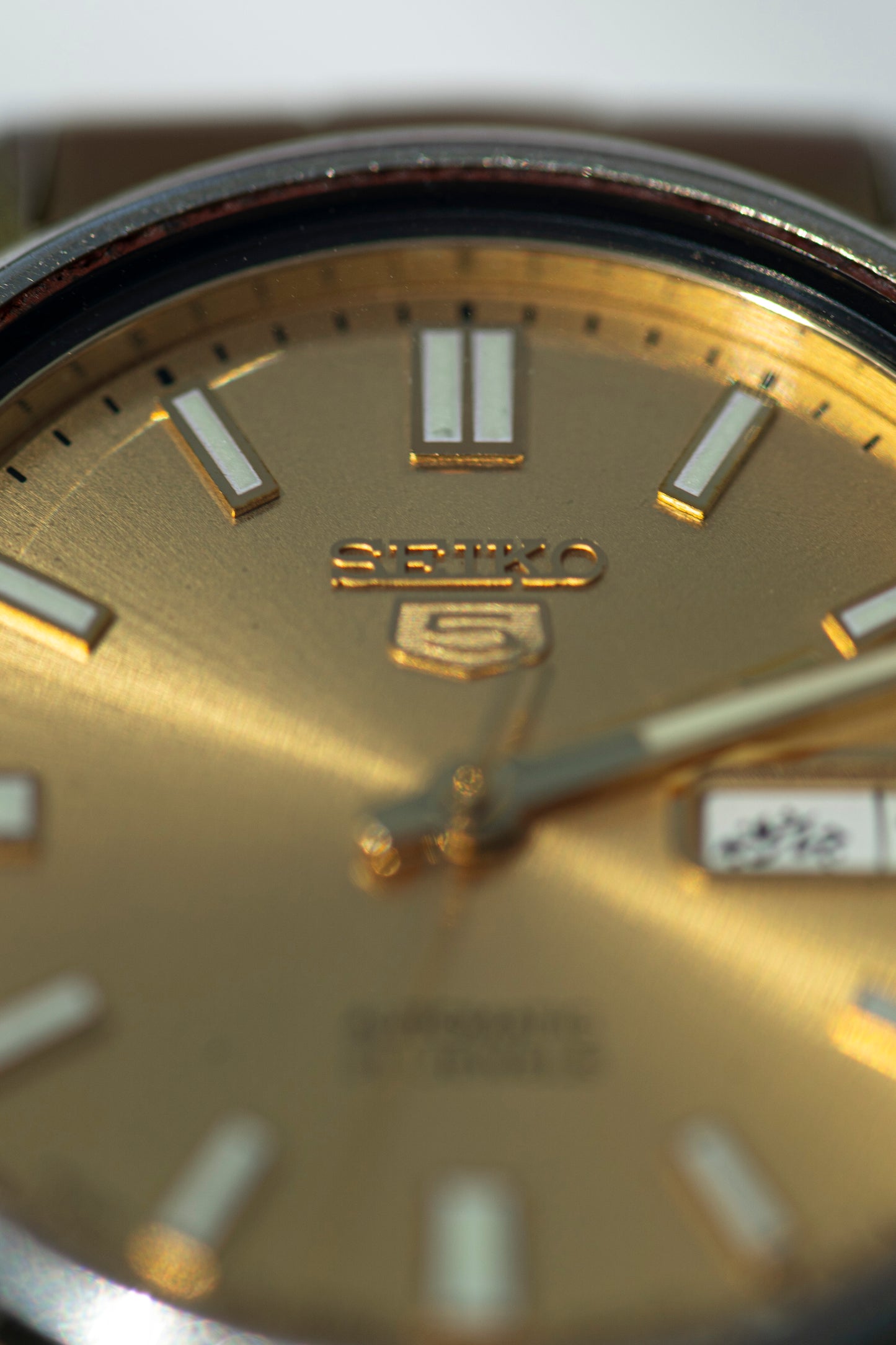 SEIKO TWO-TONE STEEL QUARTZ JAPAN PRELOVED WATCH