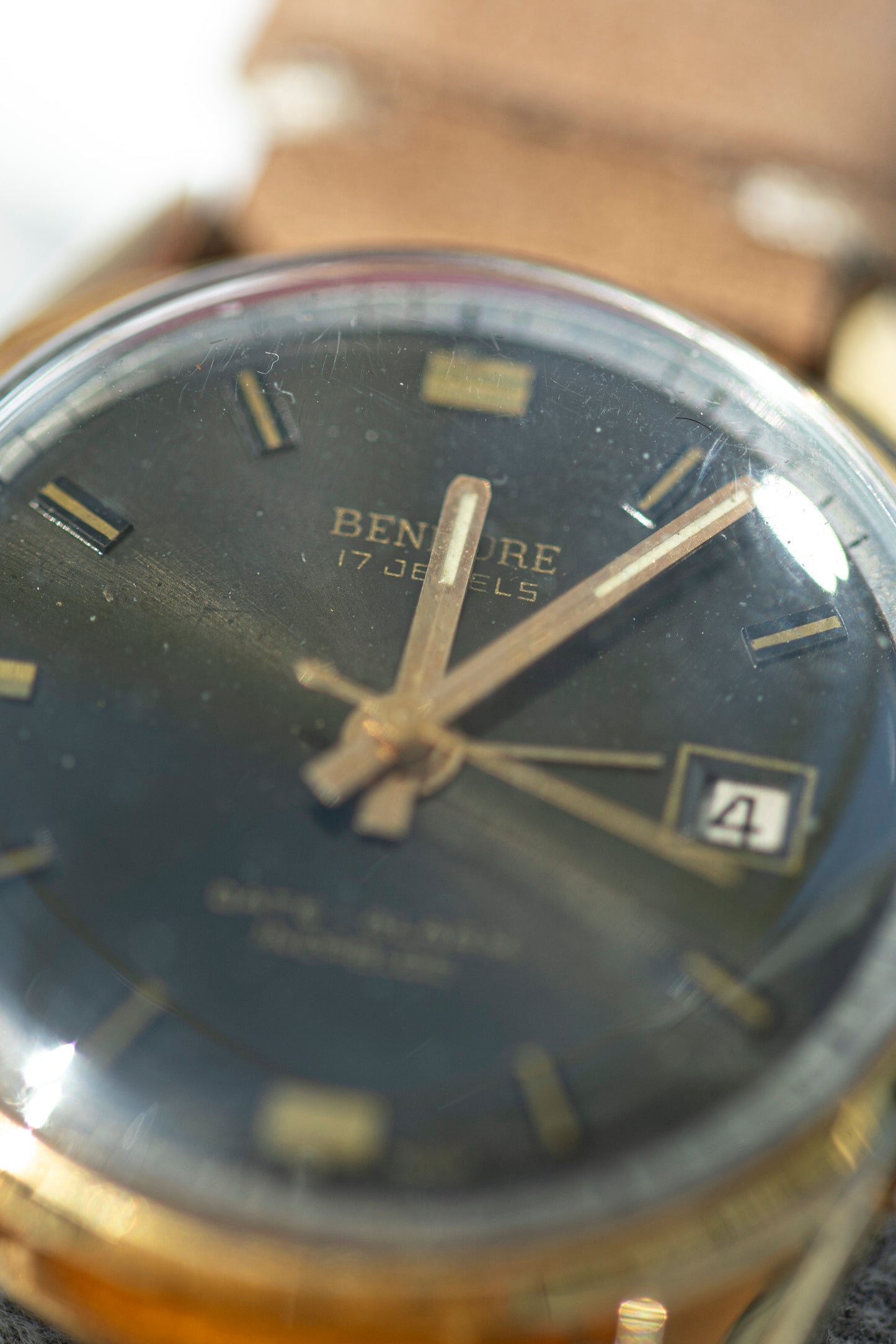 BENYAR GOLD PLATED AUTOMATIC JAPAN PRELOVED WATCH