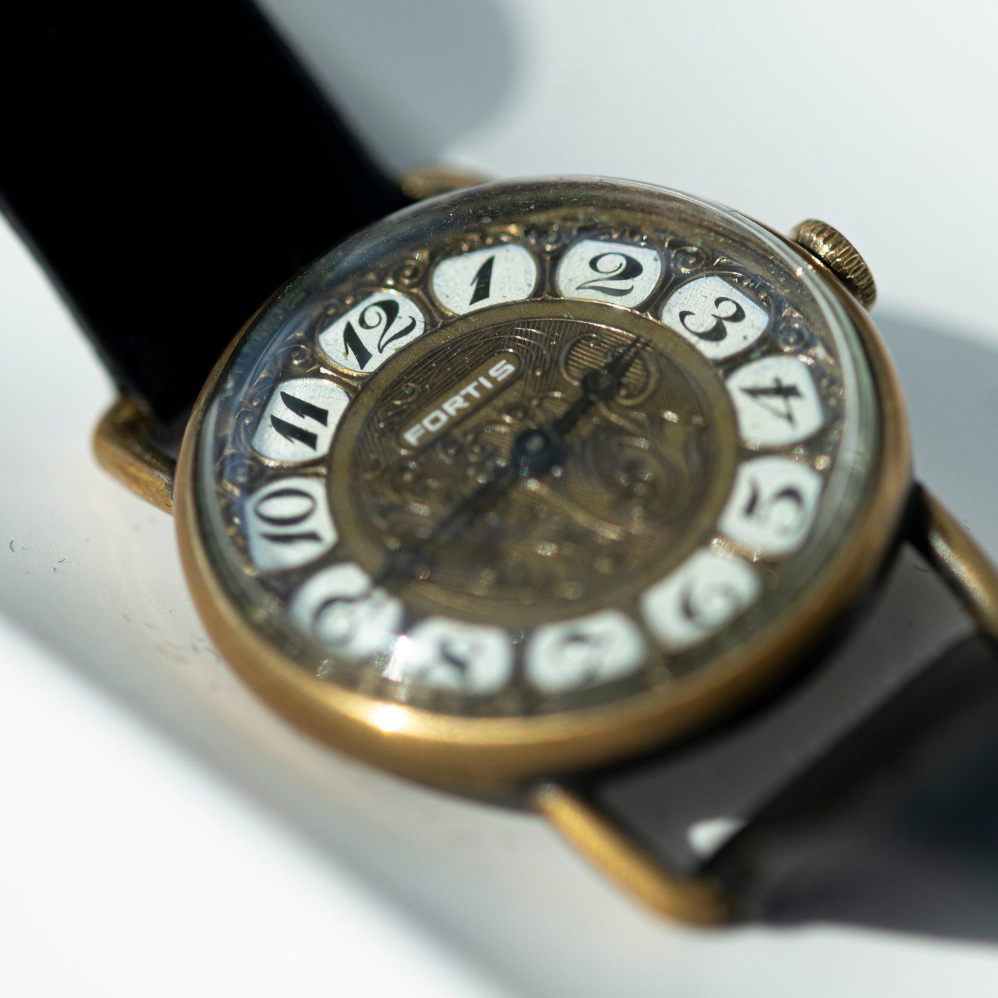 FORTIS GOLD PLATED SWISS QUARTZ PRELOVED WATCH