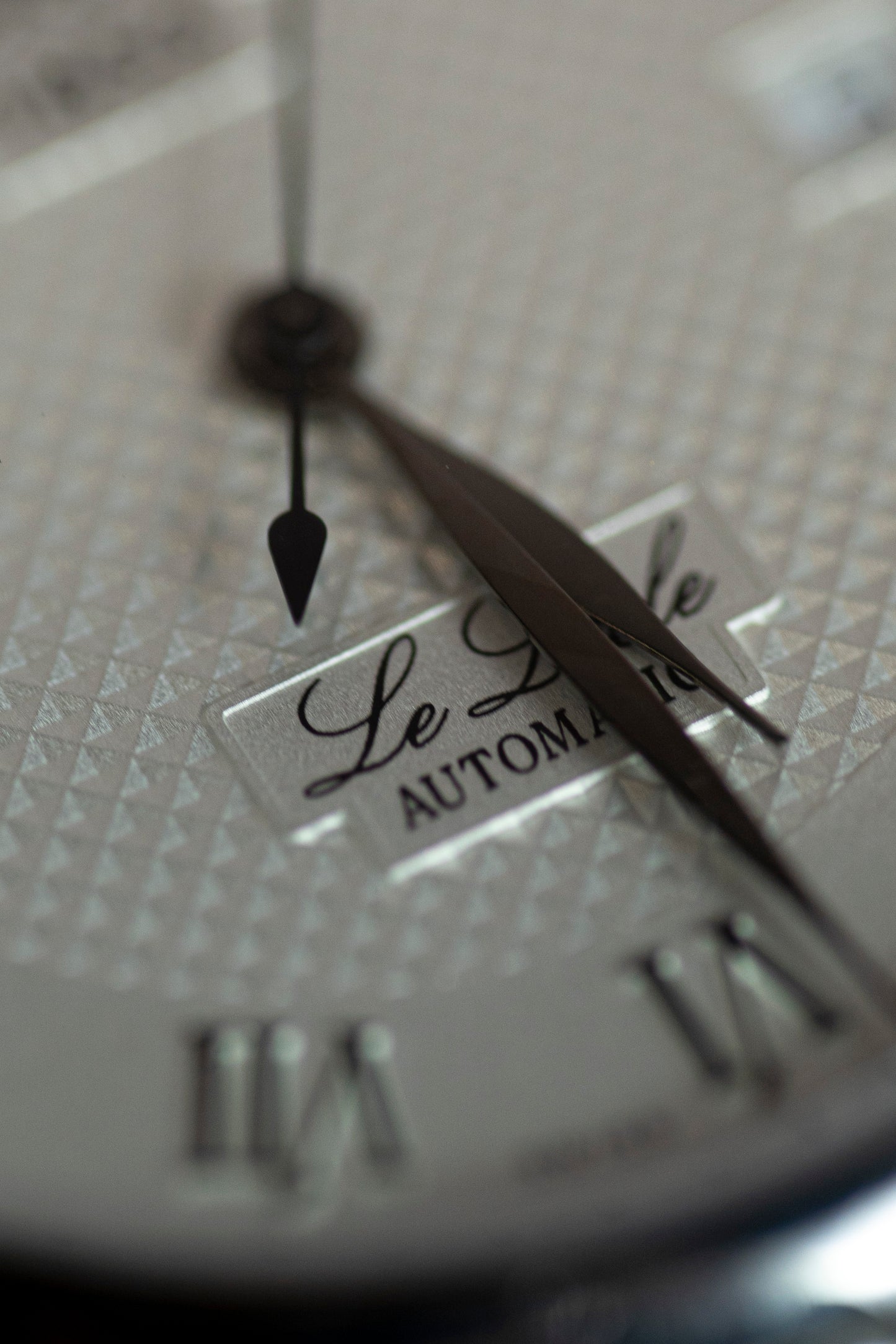 TISSOT LA LOCLE AUTOMATIC SWISS PRELOVED FULL SET WATCH