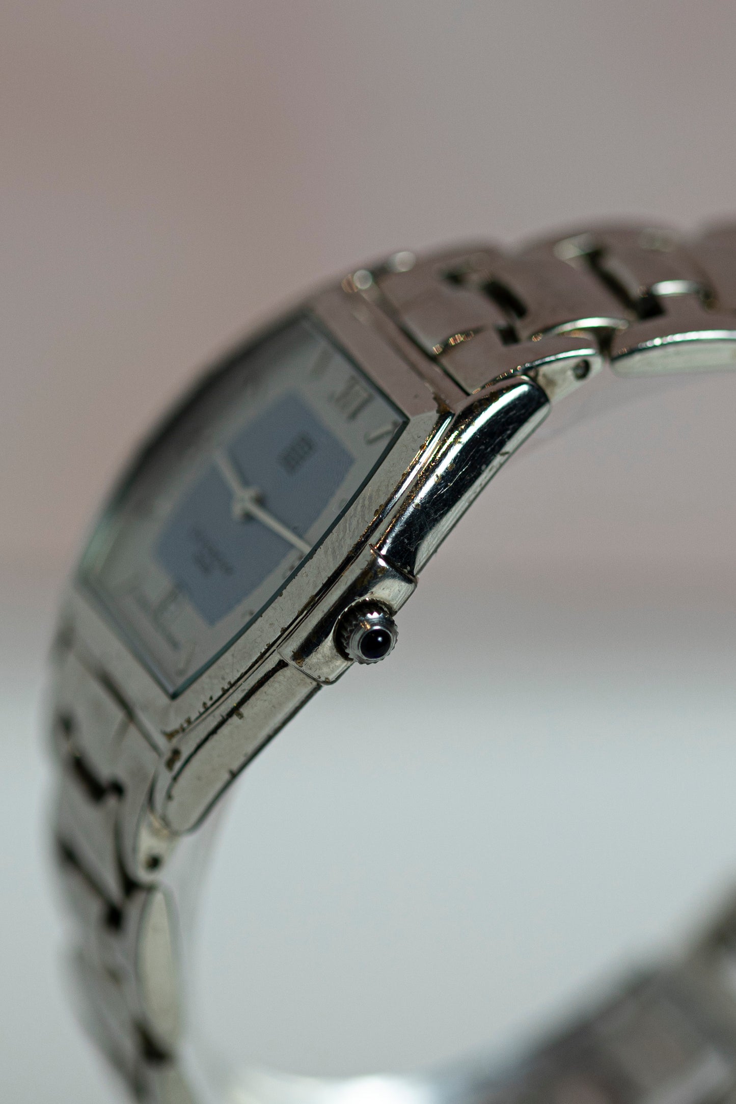 GIVENCHY STEEL SWISS QUARTZ PRELOVED WATCH