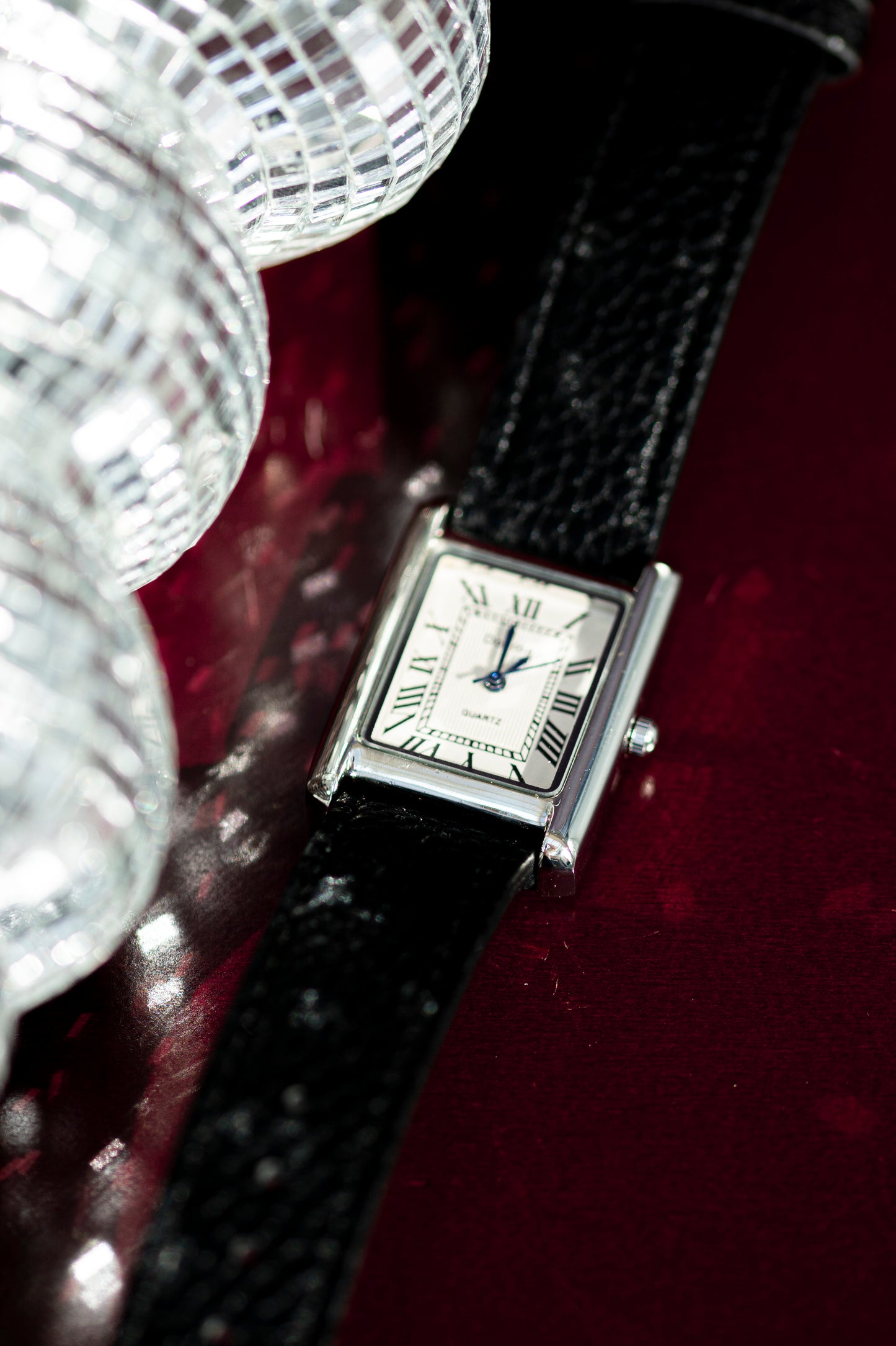 REBIRTH STEEL QUARTZ FASHION WATCH CHINESE