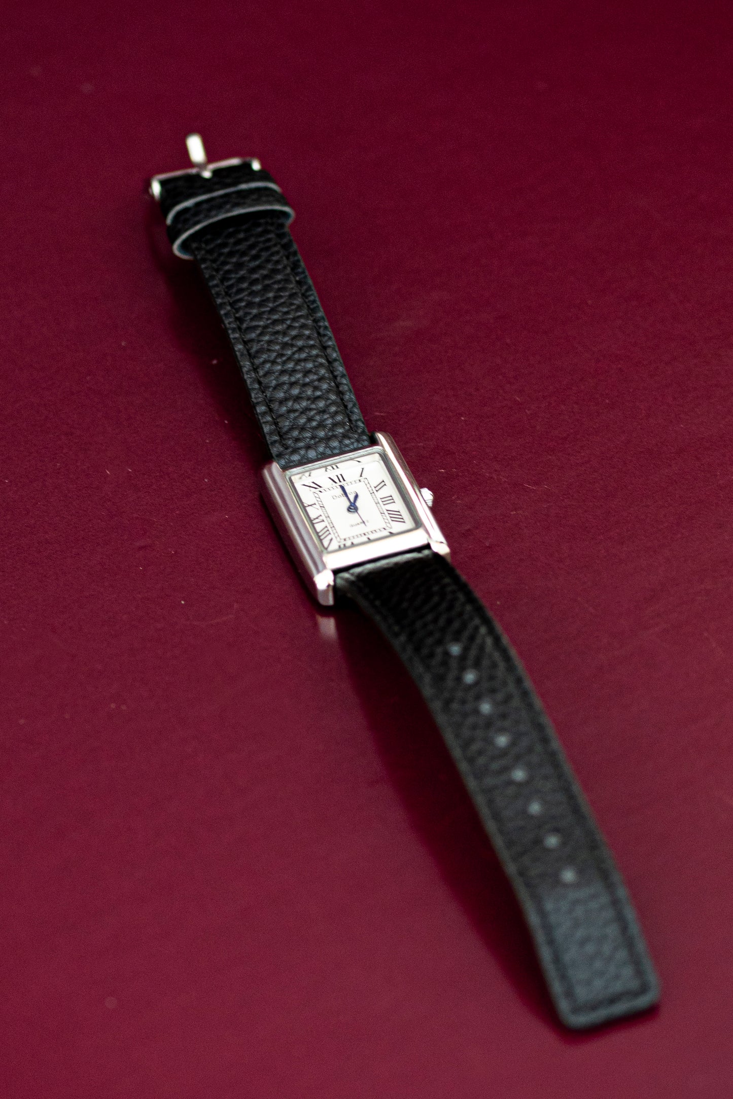 REBIRTH STEEL QUARTZ FASHION WATCH CHINESE