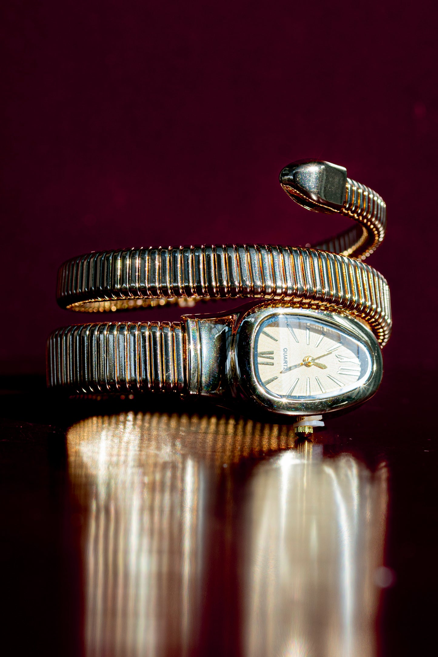 GOLD PLATED QUARTZ BRAND NEW SNAKE FASHION BANGLE WATCH