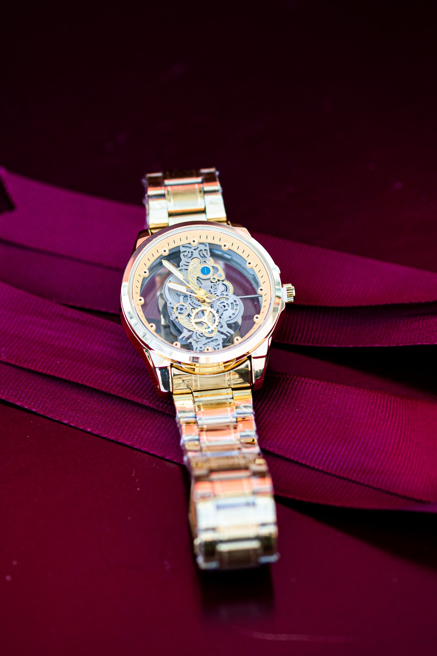 GOLD PLATED AUTOMATIC FASHION SKELETON WATCH