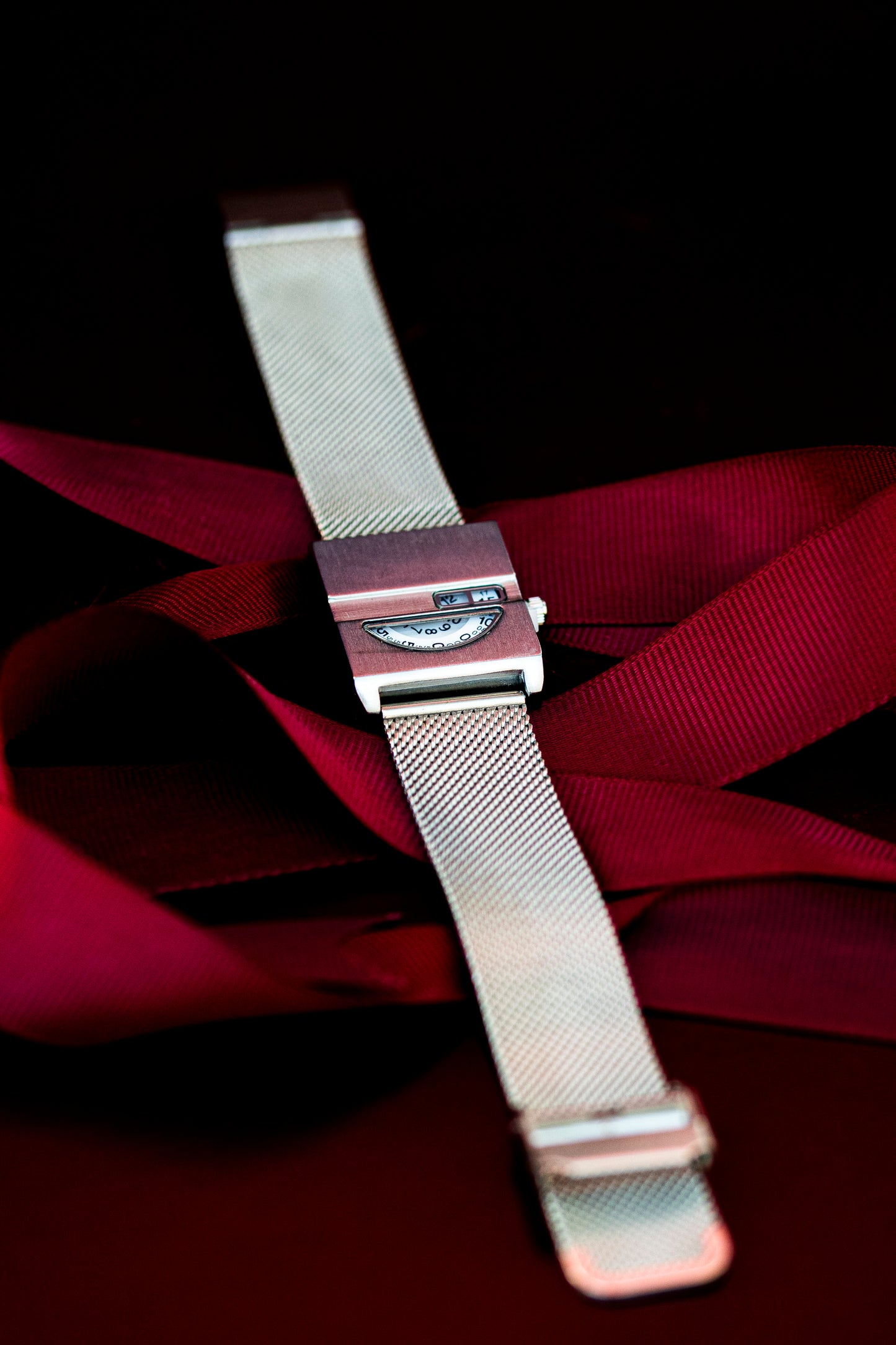 STEEL QUARTZ JAPAN FASHION WATCH