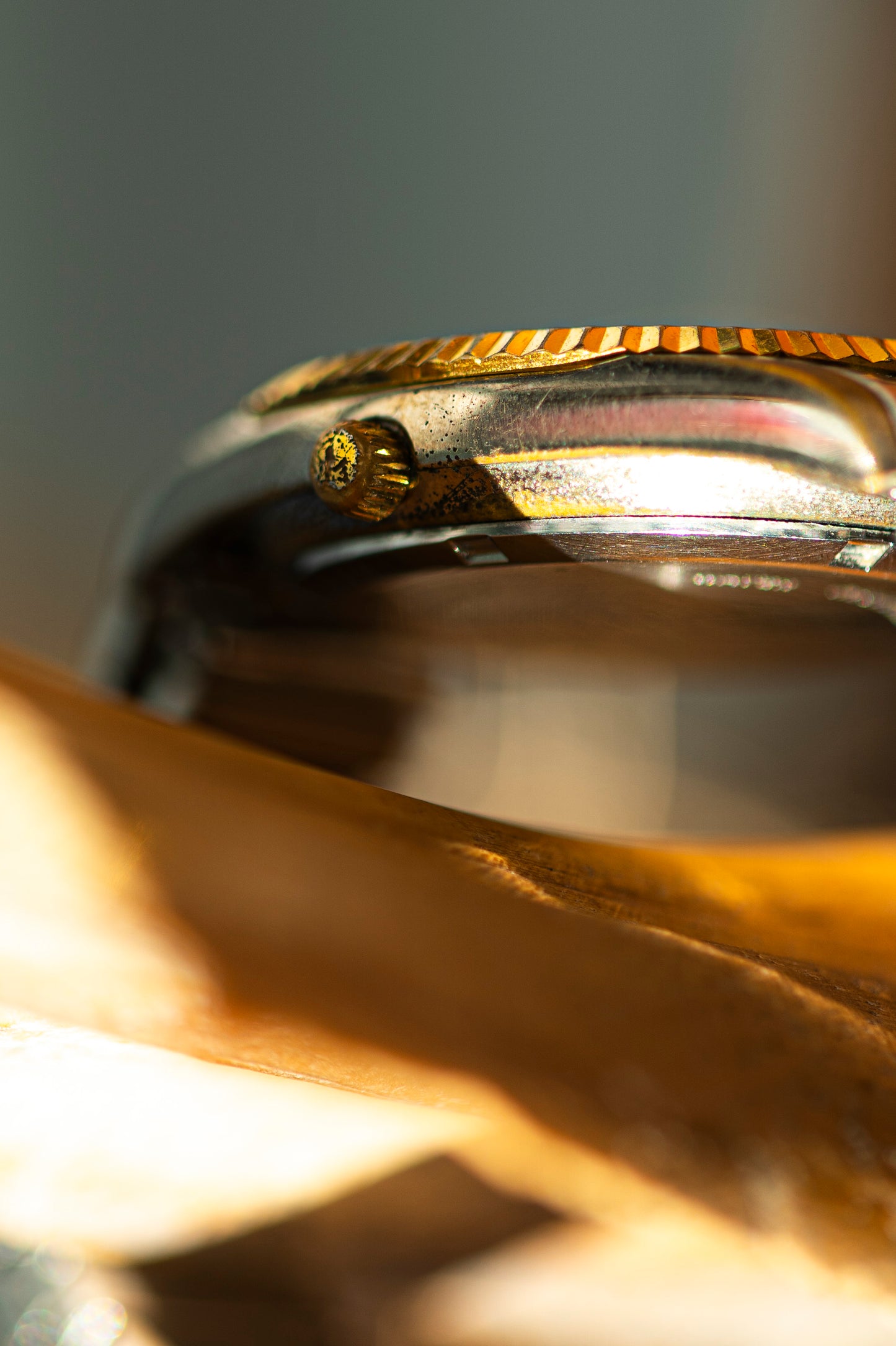 GRUEN DAY-DATE GOLD PLATED QUARTZ JAPAN PRELOVED WATCH