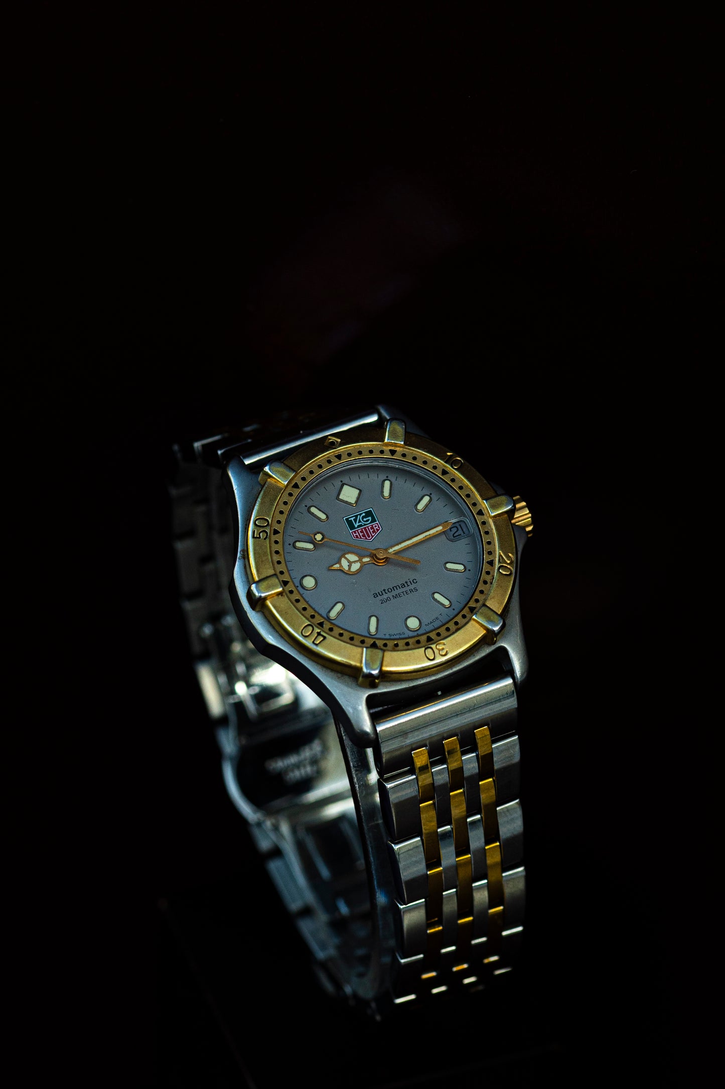 TAG HEUER 200 METERS AUTOMATIC SWISS PRELOVED WATCH