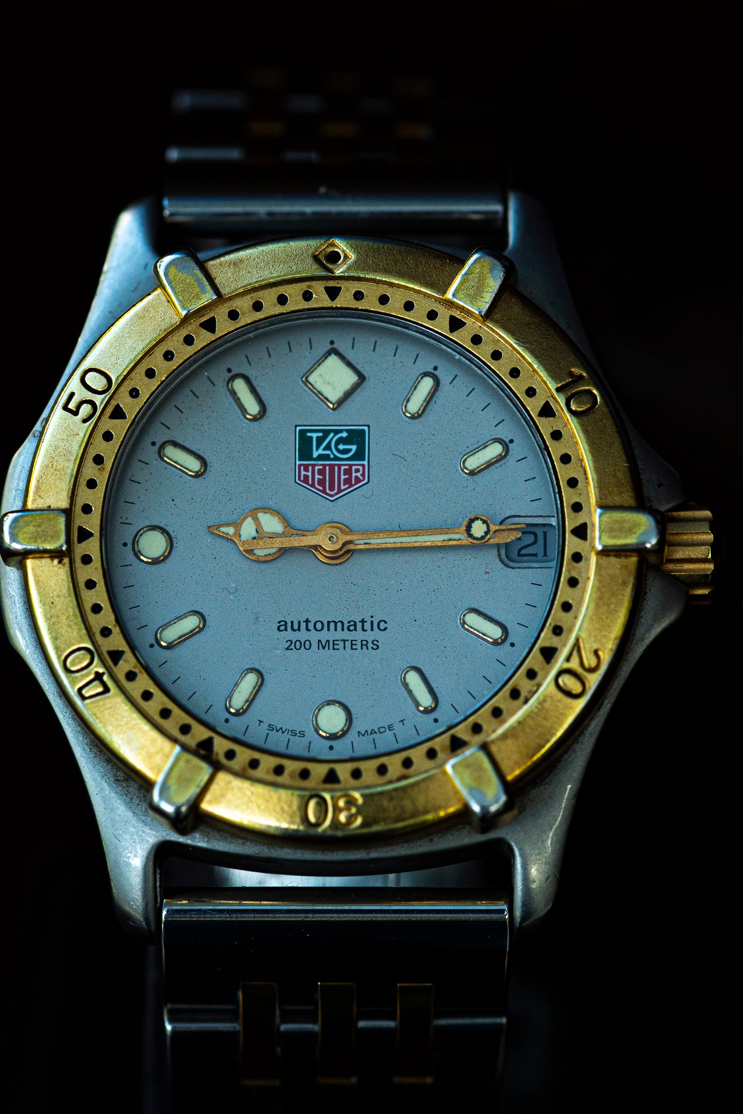 TAG HEUER 200 METERS AUTOMATIC SWISS PRELOVED WATCH
