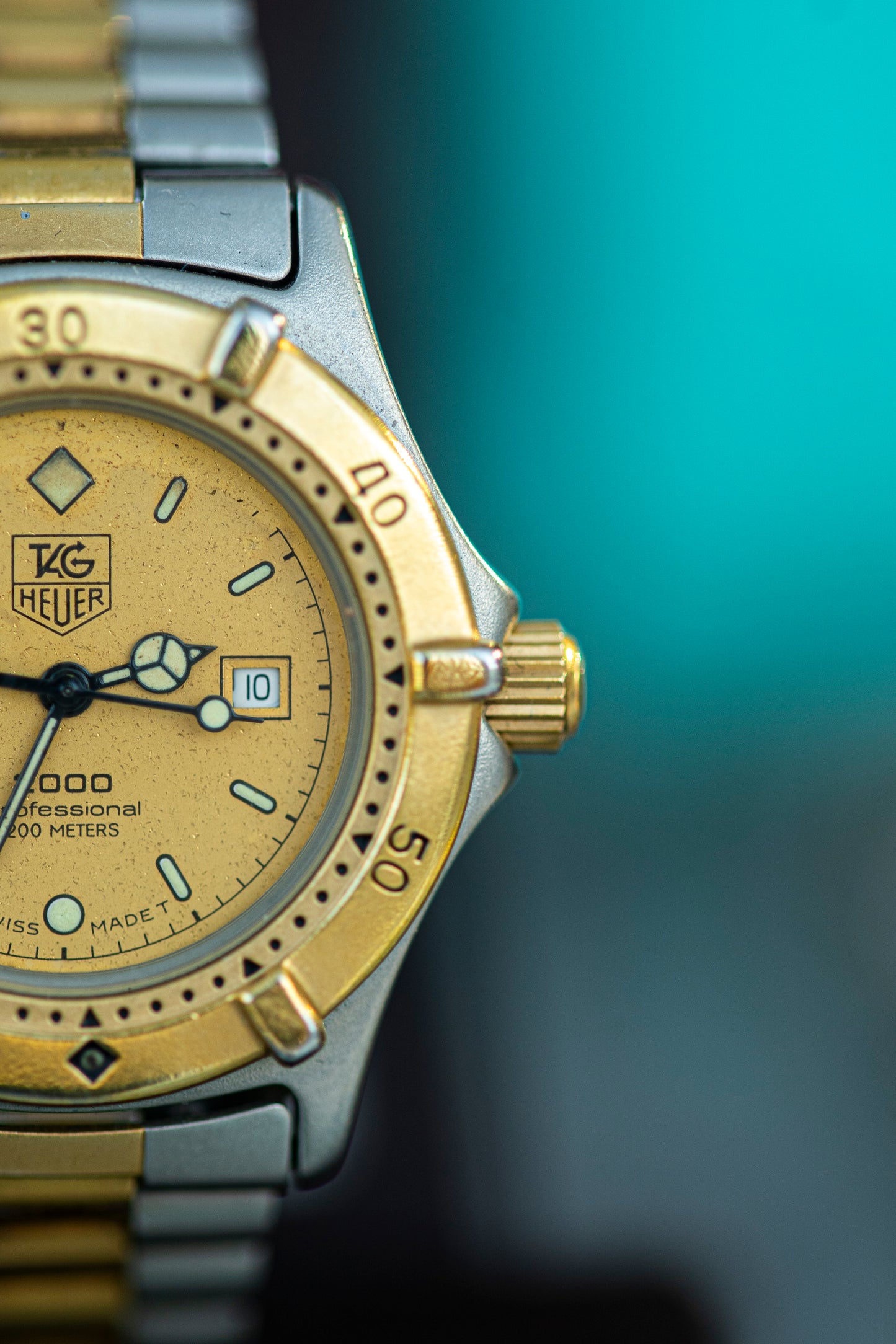 TAG HEUER 2000 PROFESSIONAL TWO TONE QUARTZ SWISS PRELOVED WATCH