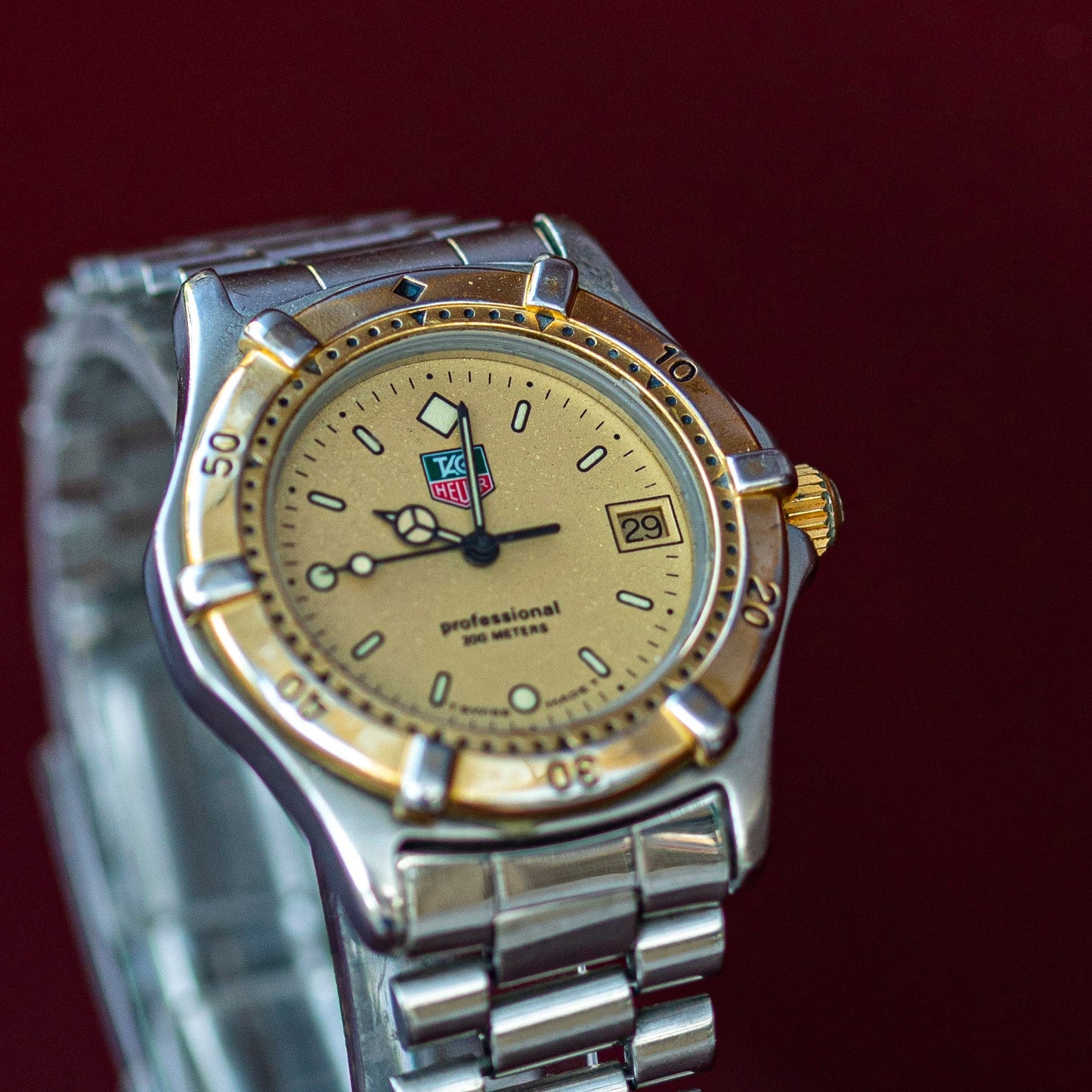 TAG HEUER 2000 PROFESSIONAL TWO TONE QUARTZ SWISS PRELOVED WATCH