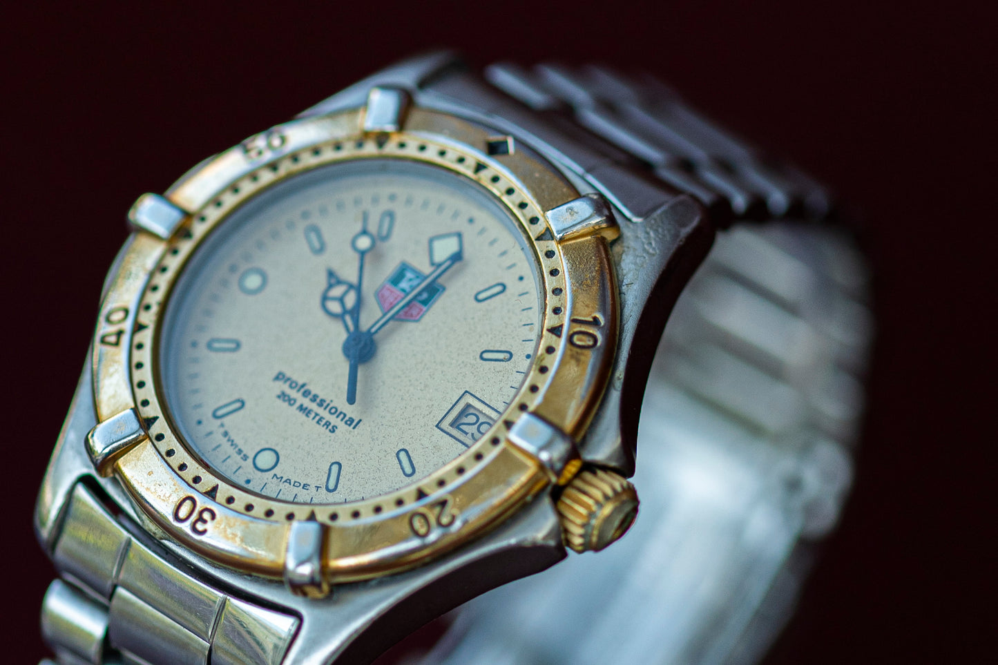 TAG HEUER 2000 PROFESSIONAL TWO TONE QUARTZ SWISS PRELOVED WATCH