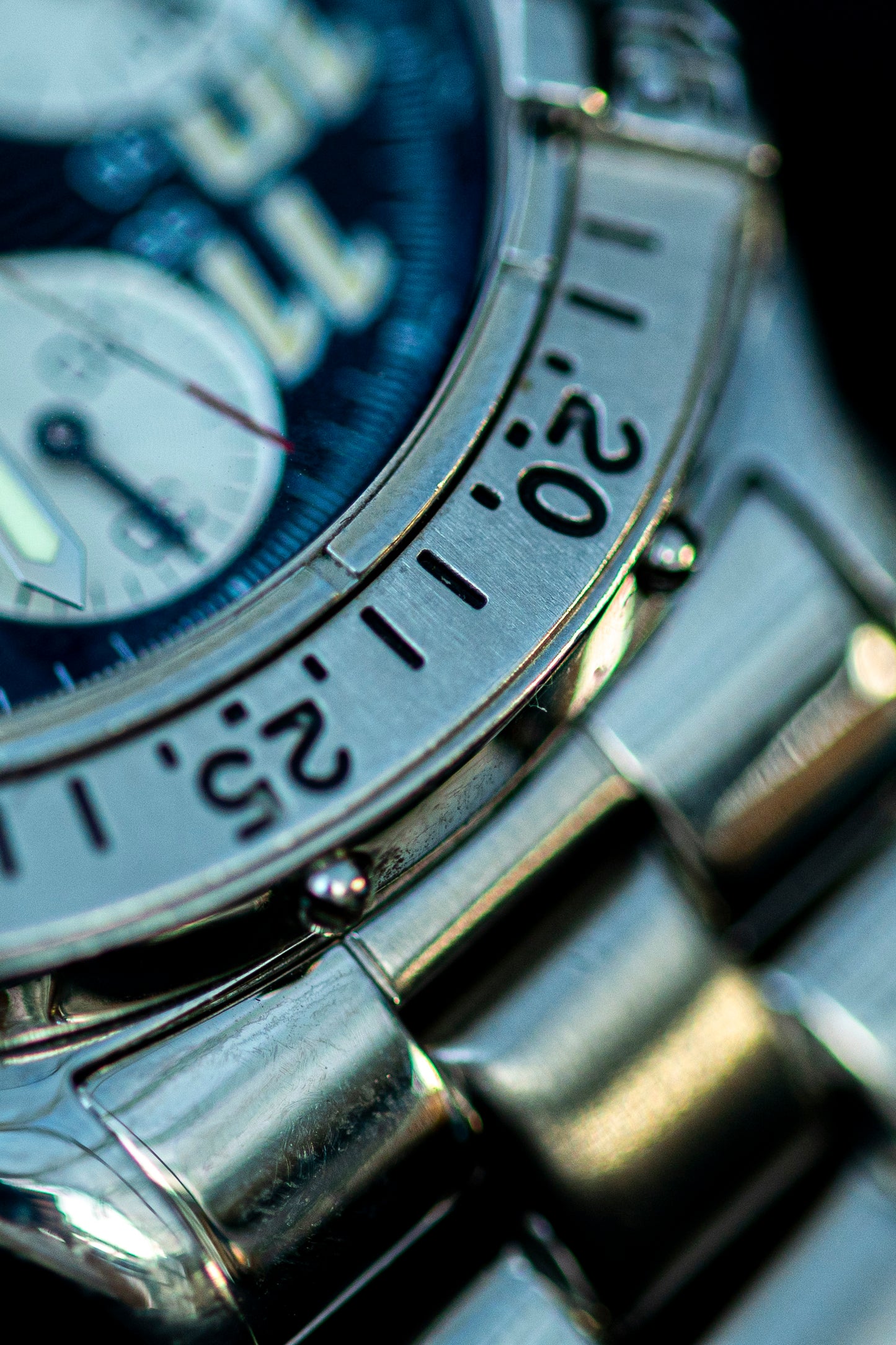 BREITLING COLT AUTOMATIC CHRONOGRAPH PRELOVED SWISS WATCH