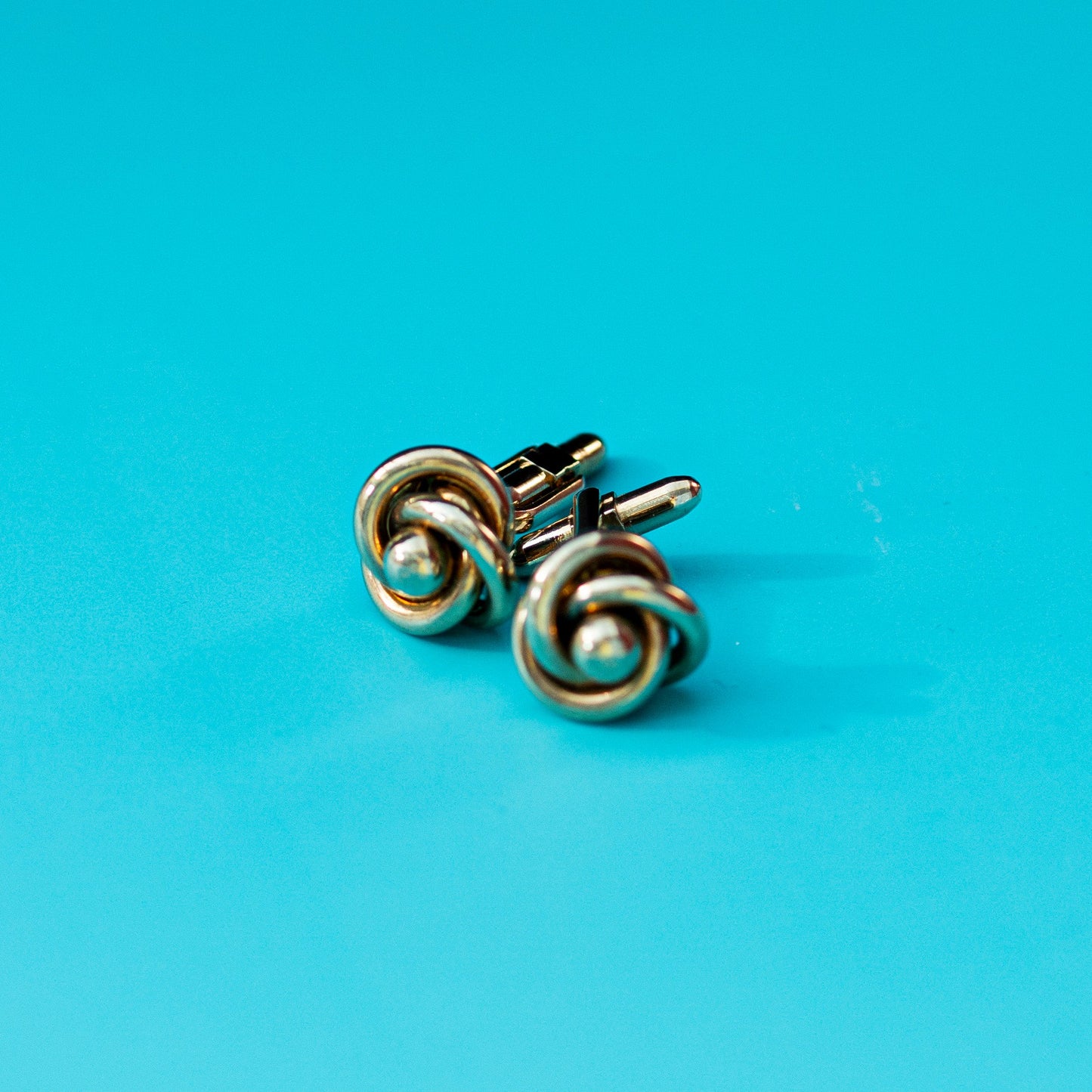 VINTAGE GOLD-TONE KNOT DESIGN CUFFLINKS FORMAL DRESS PRE-LOVED JEWELRY
