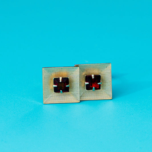 PRELOVED VINTAGE GOLD-TONE SQUARE CUFFLINKS WITH RED FACETED STONES